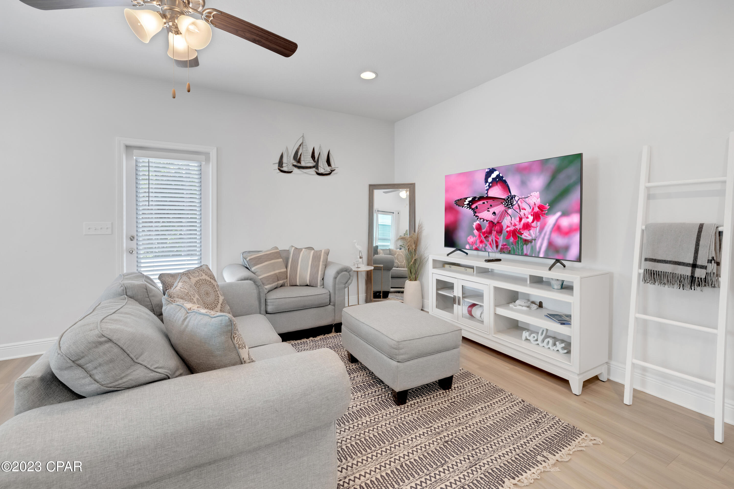 Image 13 For 1877 Pointe Drive