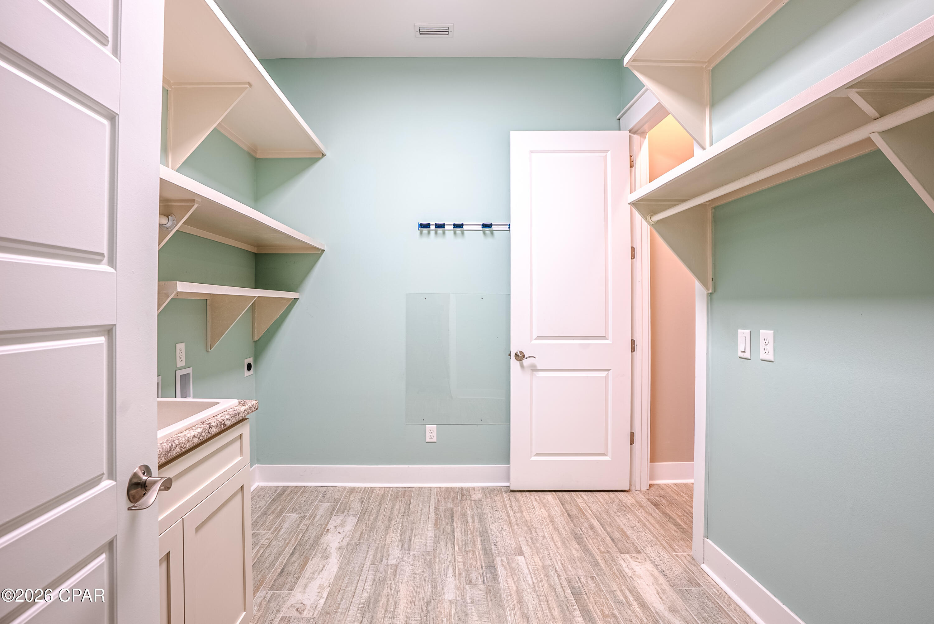 Image 18 For 3816 Mariner Drive