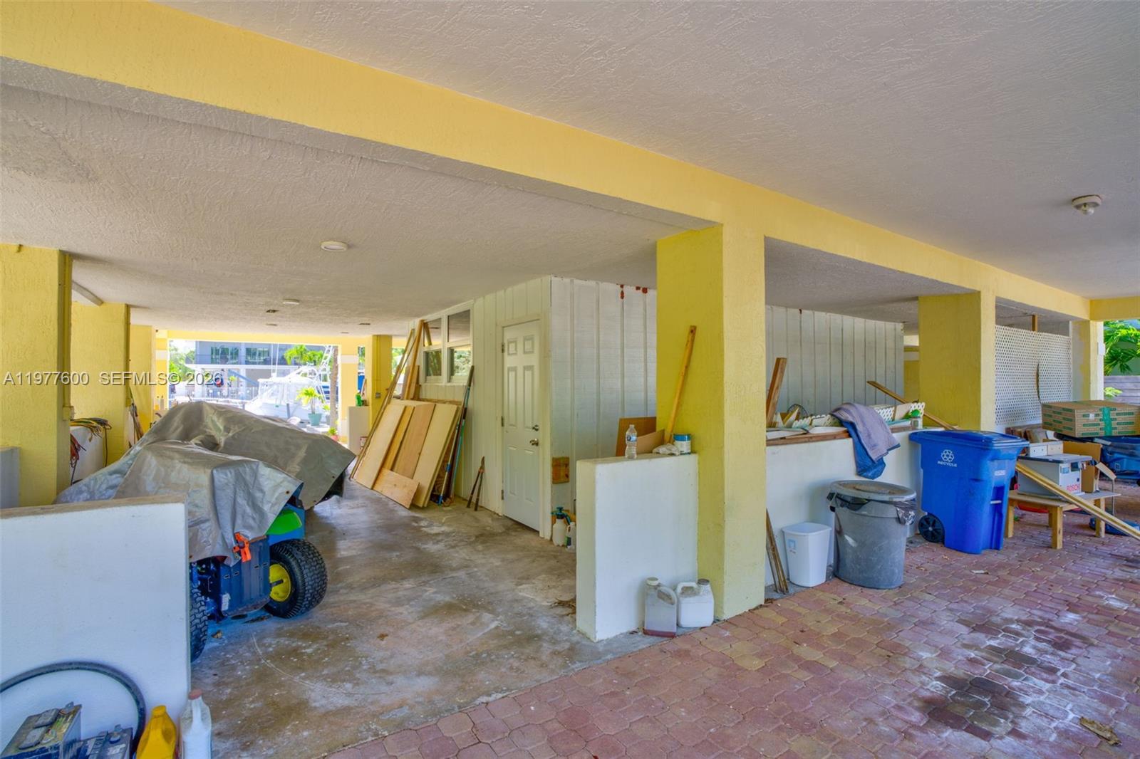 Designer master bathroom at 894 Ellen Dr - Luxury Home in Key Largo