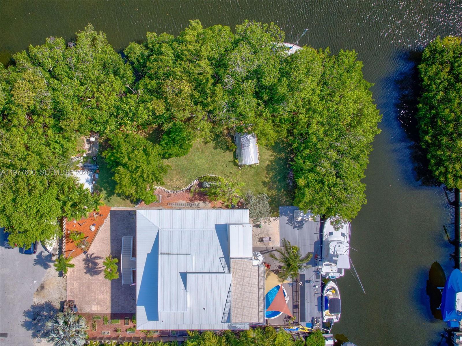 Additional living spaces at 894 Ellen Dr - Luxury Home in Key Largo