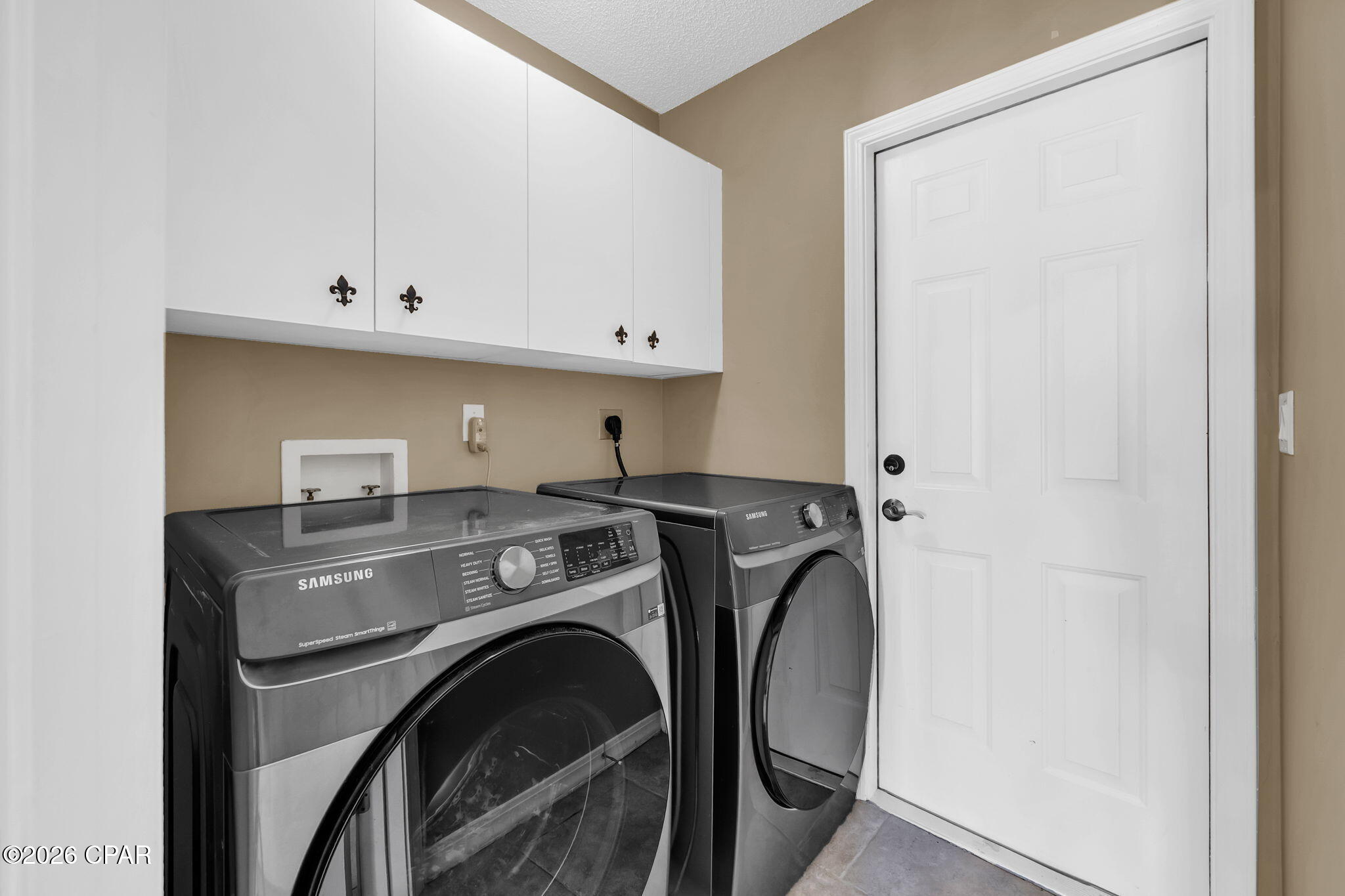 Image 27 For 104 Sandalwood Lane