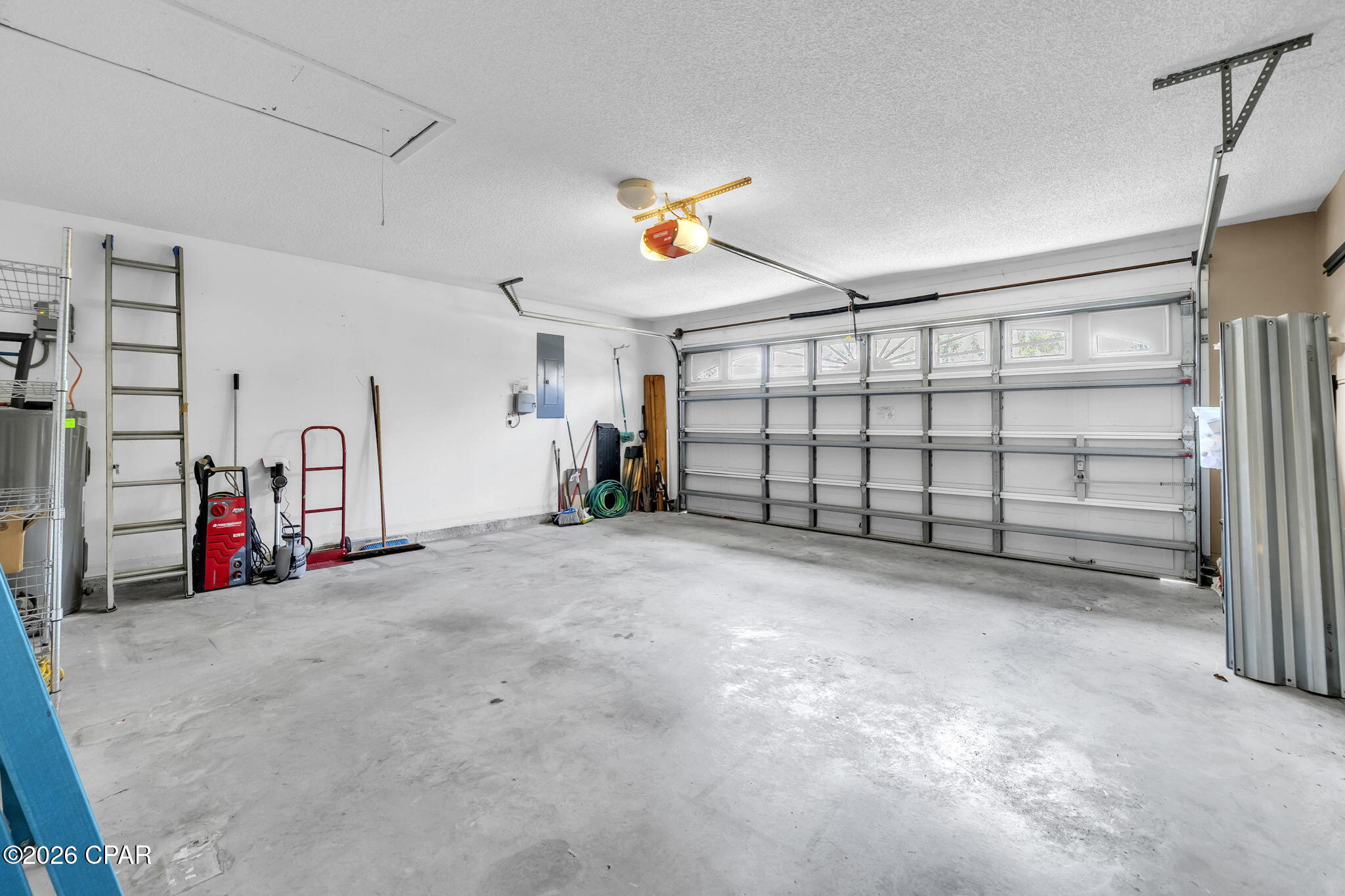 Image 28 For 104 Sandalwood Lane