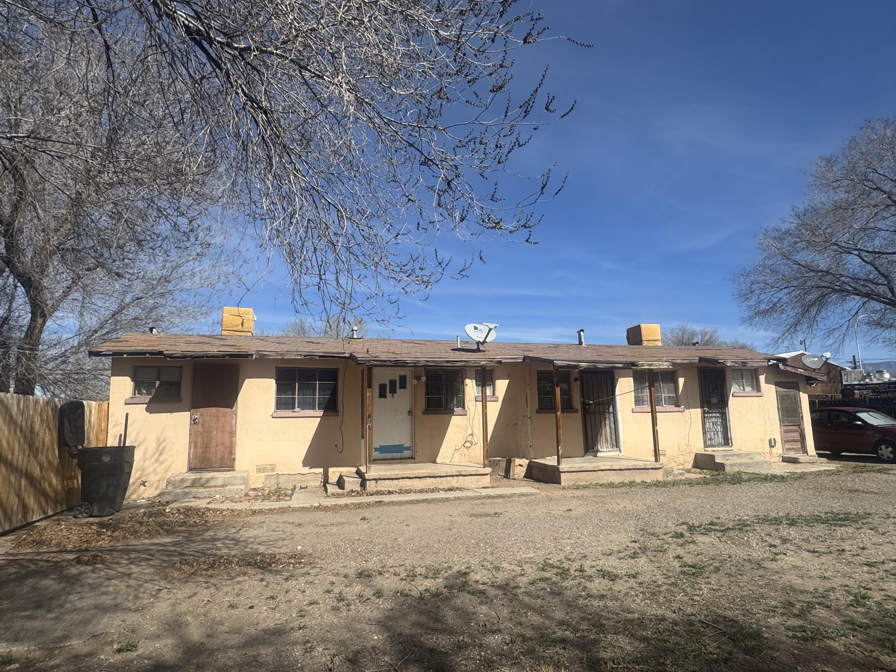 Photo 1 of Sale Pending at 319 Rio Grande Blvd Nw, Albuquerque, NM 87104 | MLS# 1099350 | Listing updated on 2026-09-14