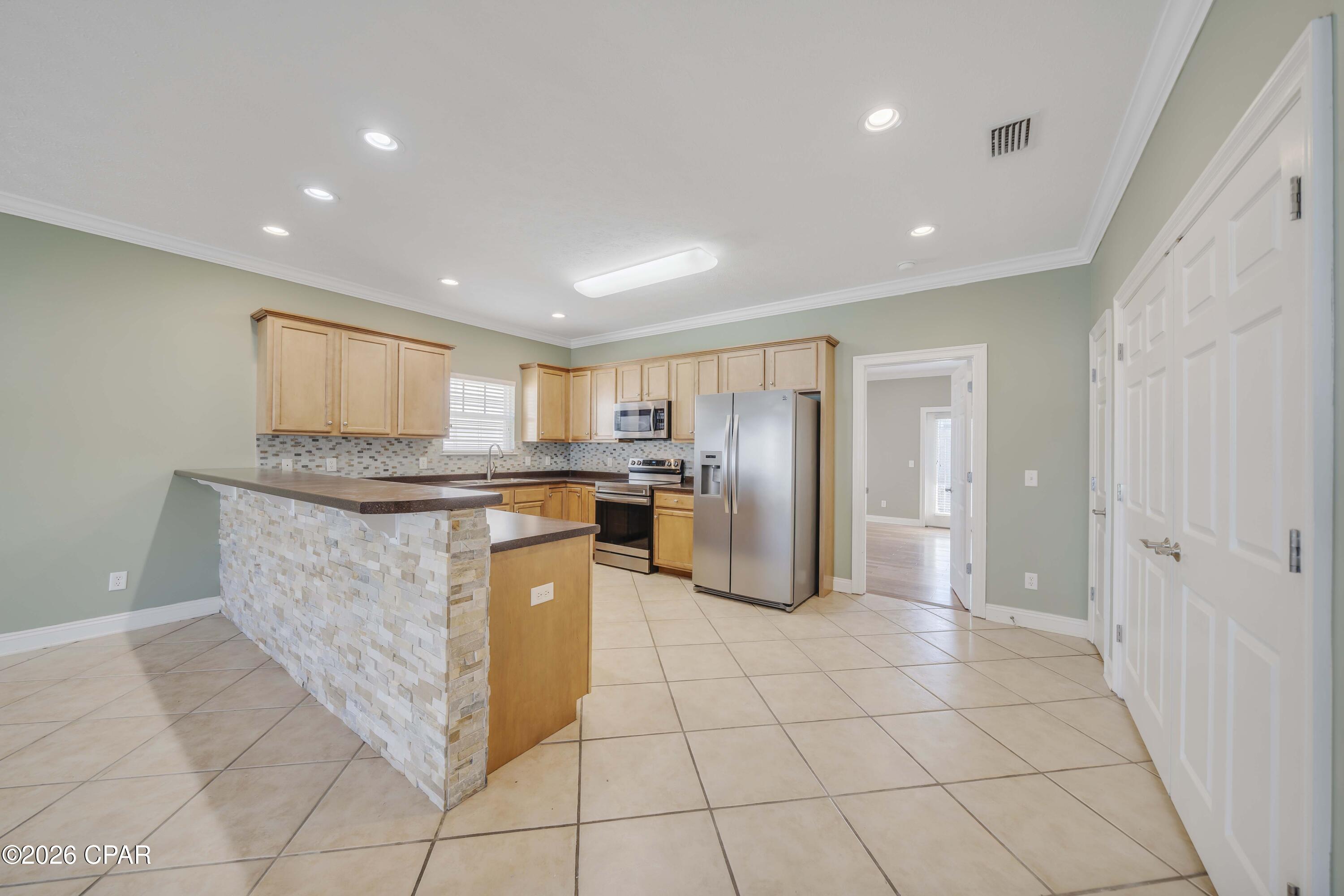 Image 10 For 2118 Sterling Cove Boulevard