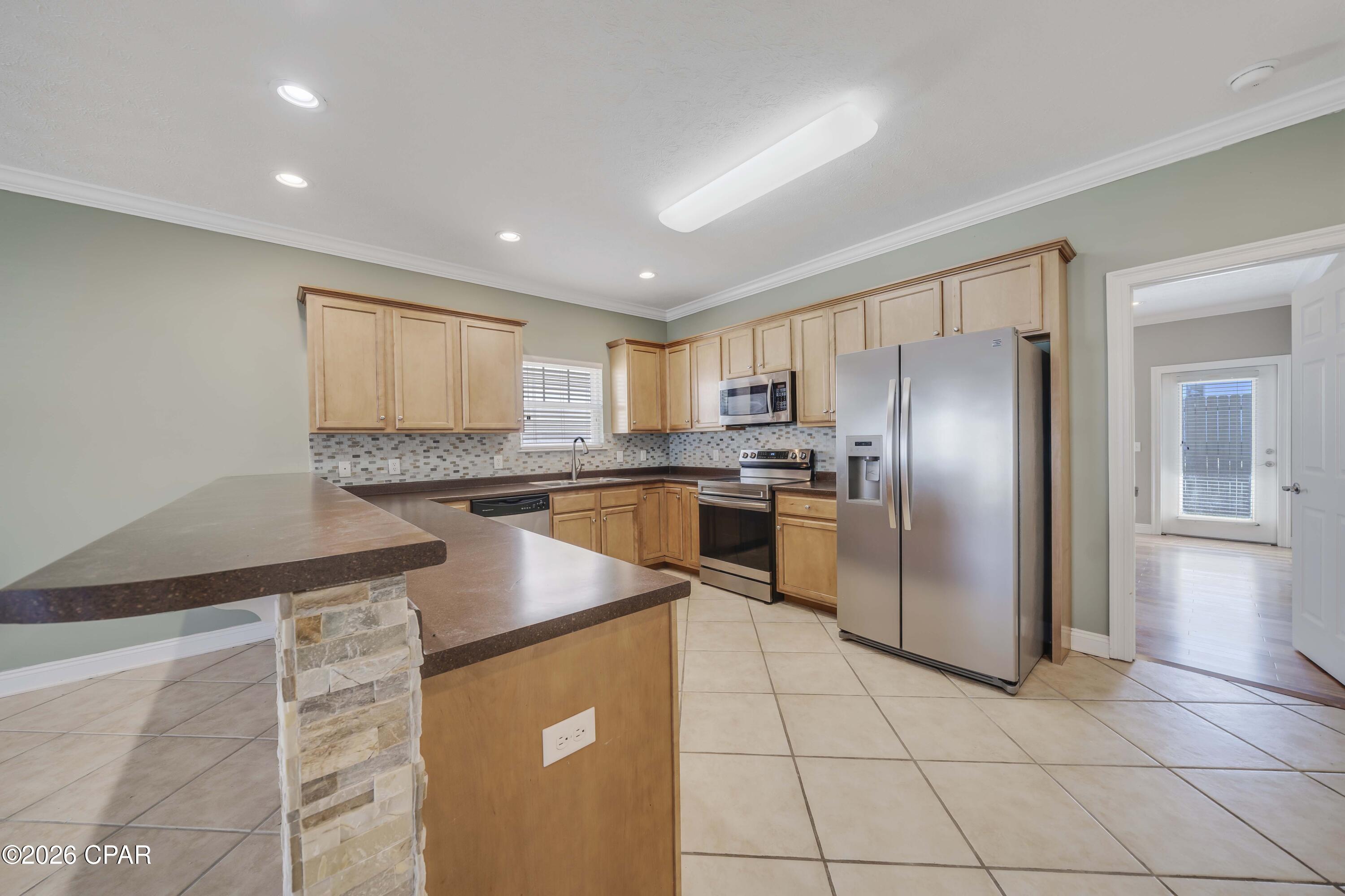 Image 11 For 2118 Sterling Cove Boulevard