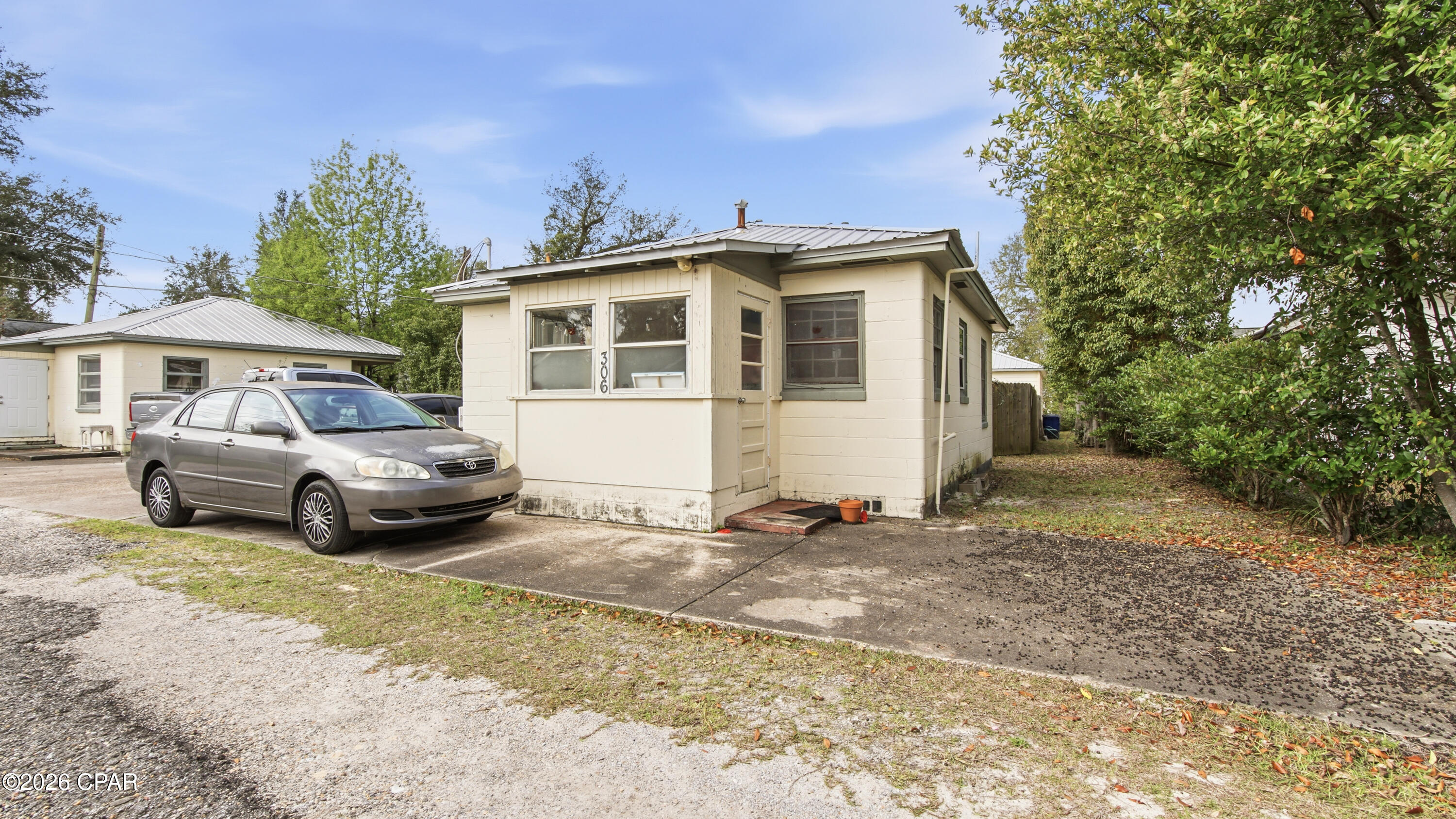 Image 17 For 304 Allen Avenue