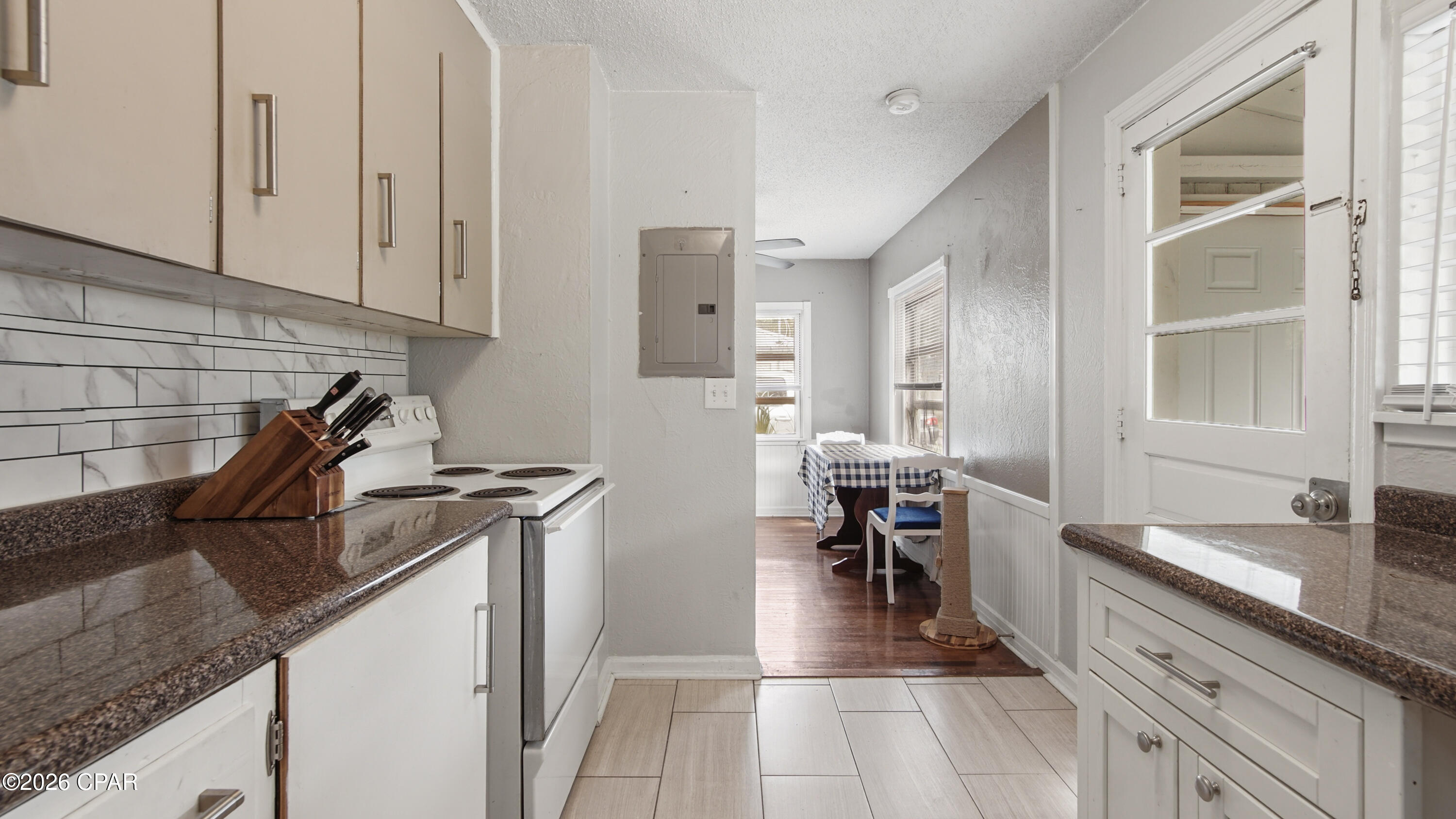 Image 23 For 304 Allen Avenue