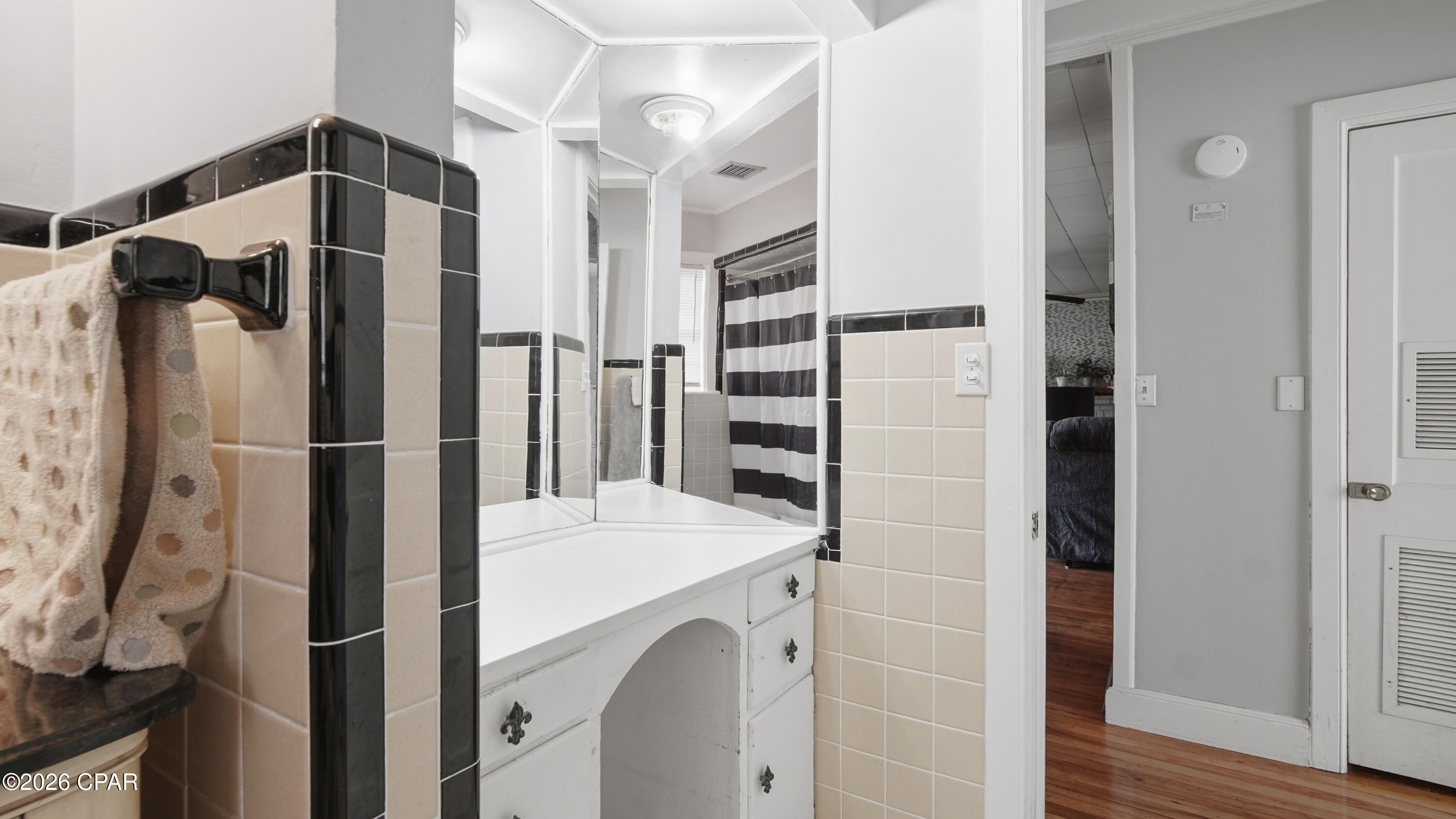 Image 33 For 304 Allen Avenue