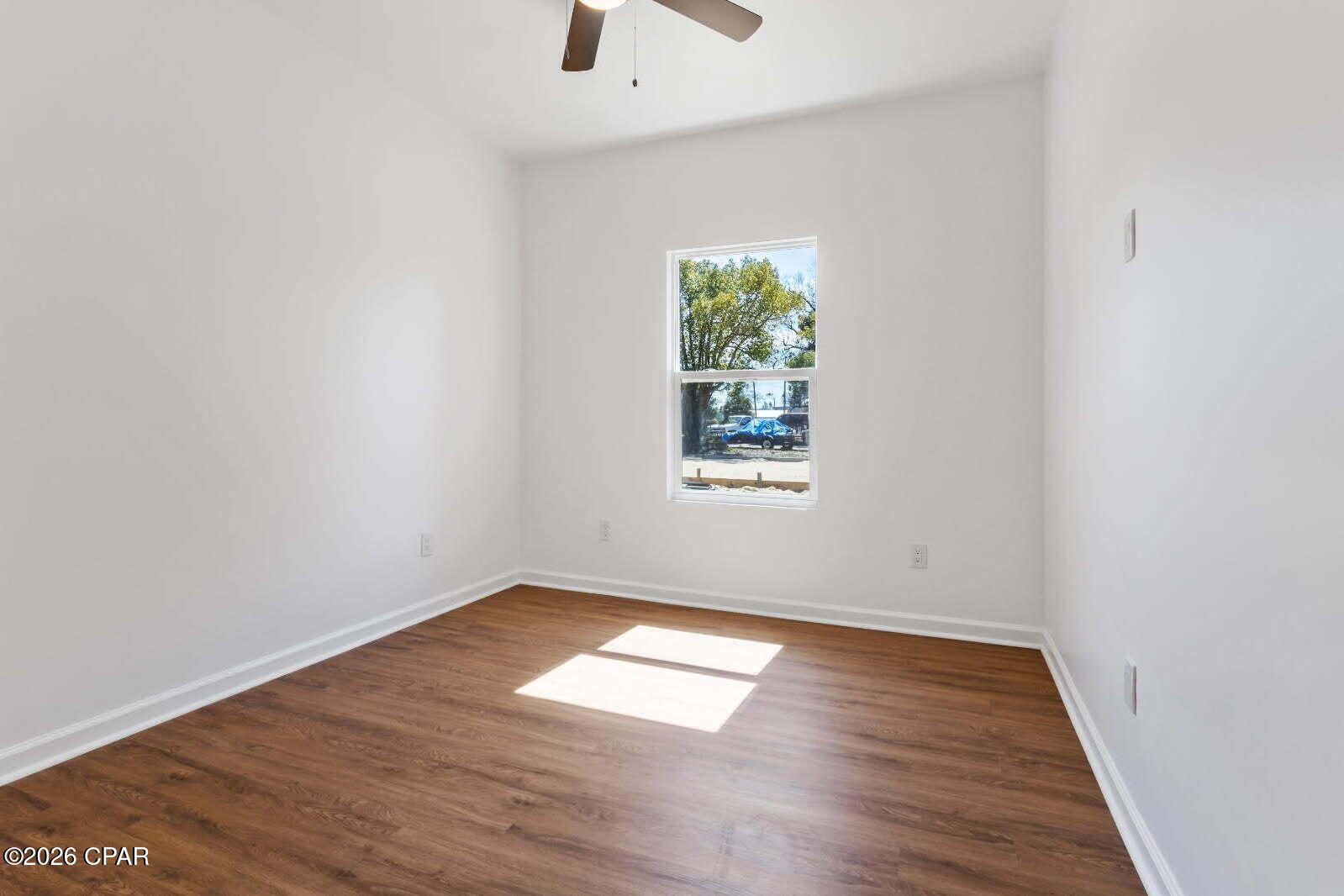 Image 21 For 715 Cactus Avenue