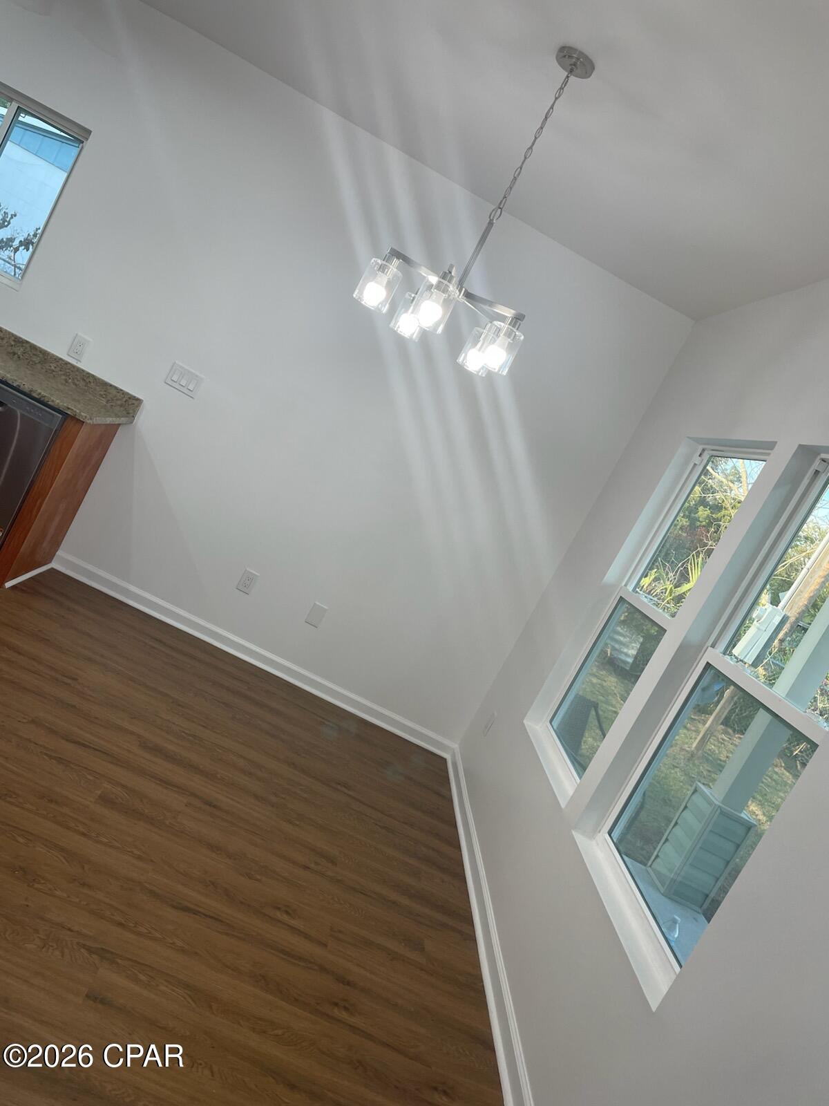 Image 29 For 715 Cactus Avenue