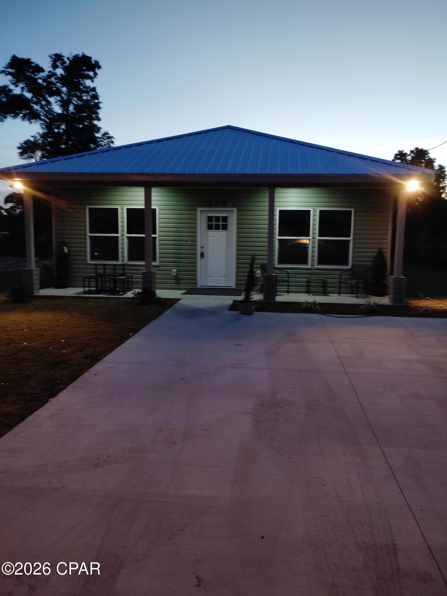 Image 3 For 715 Cactus Avenue