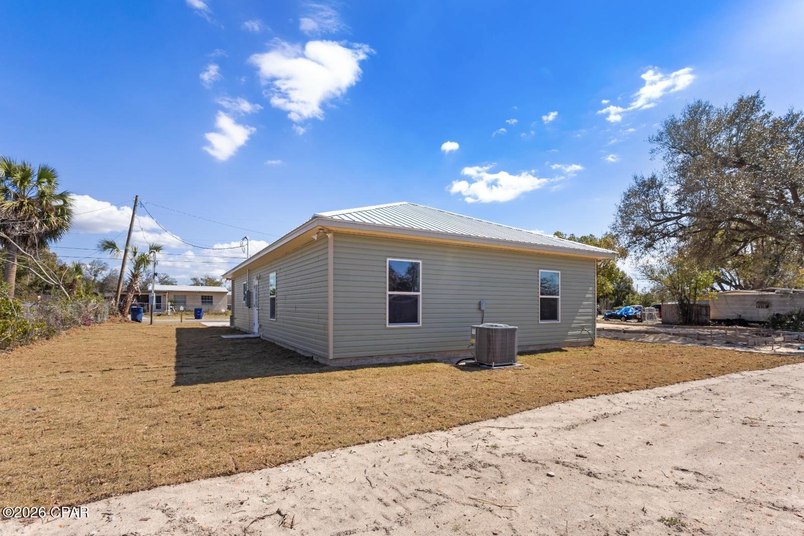 Image 45 For 715 Cactus Avenue