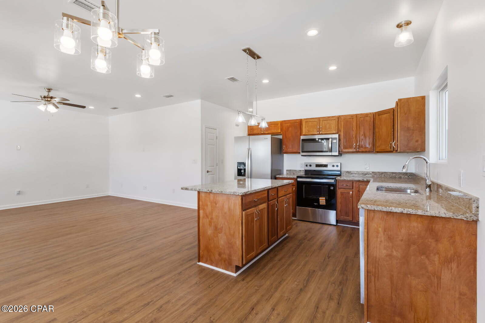 Image 6 For 715 Cactus Avenue