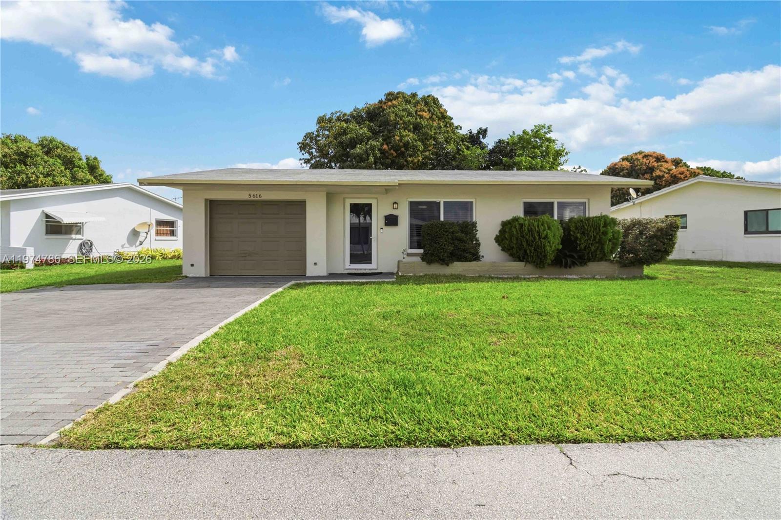 Mainlands Of Tamarac Lake