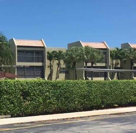 Building Eight Of Racquet