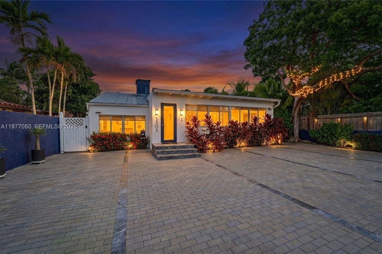 Las Olas By The Sea Ext