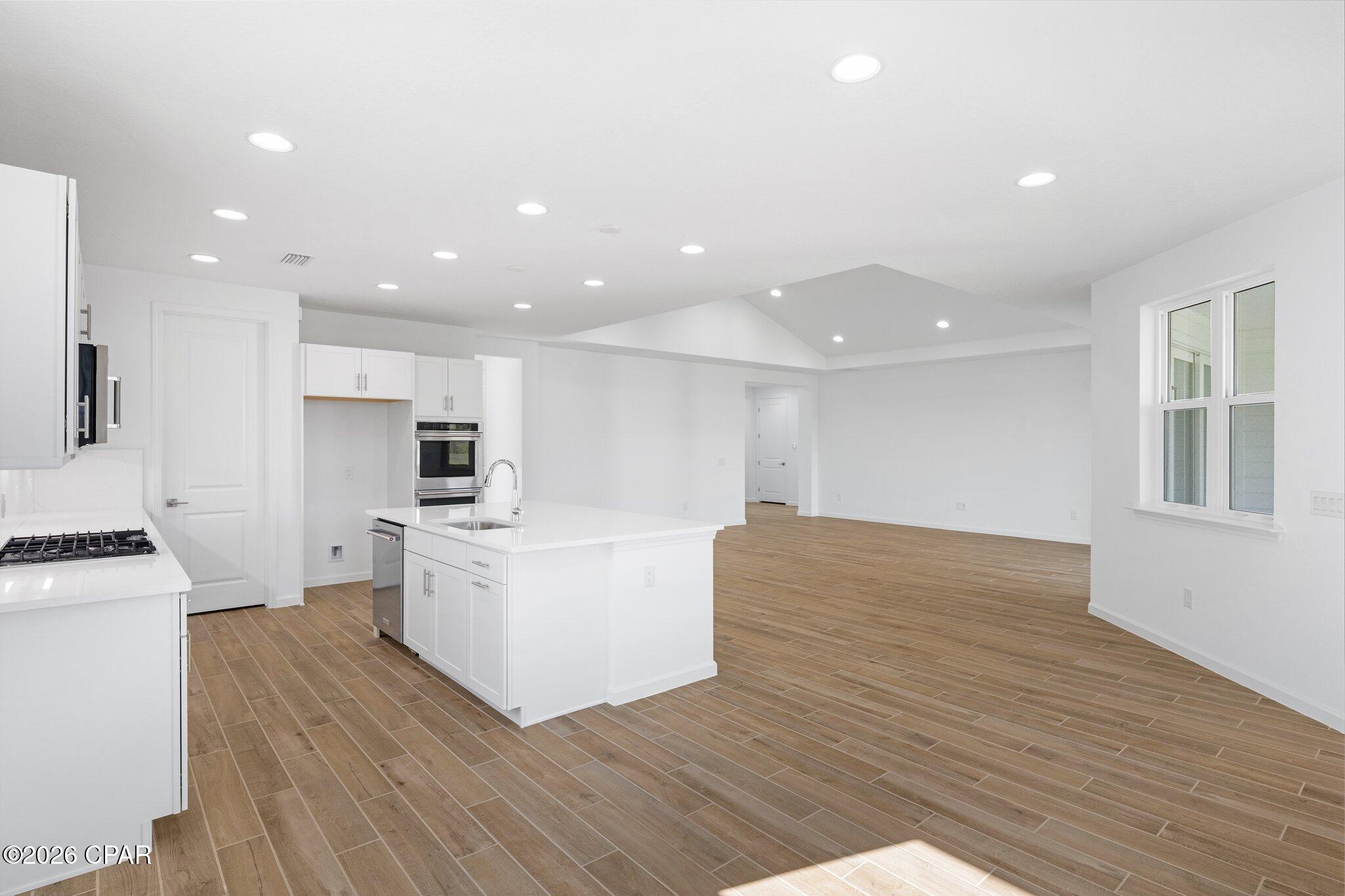 Image 15 For 8490 Landshark Boulevard