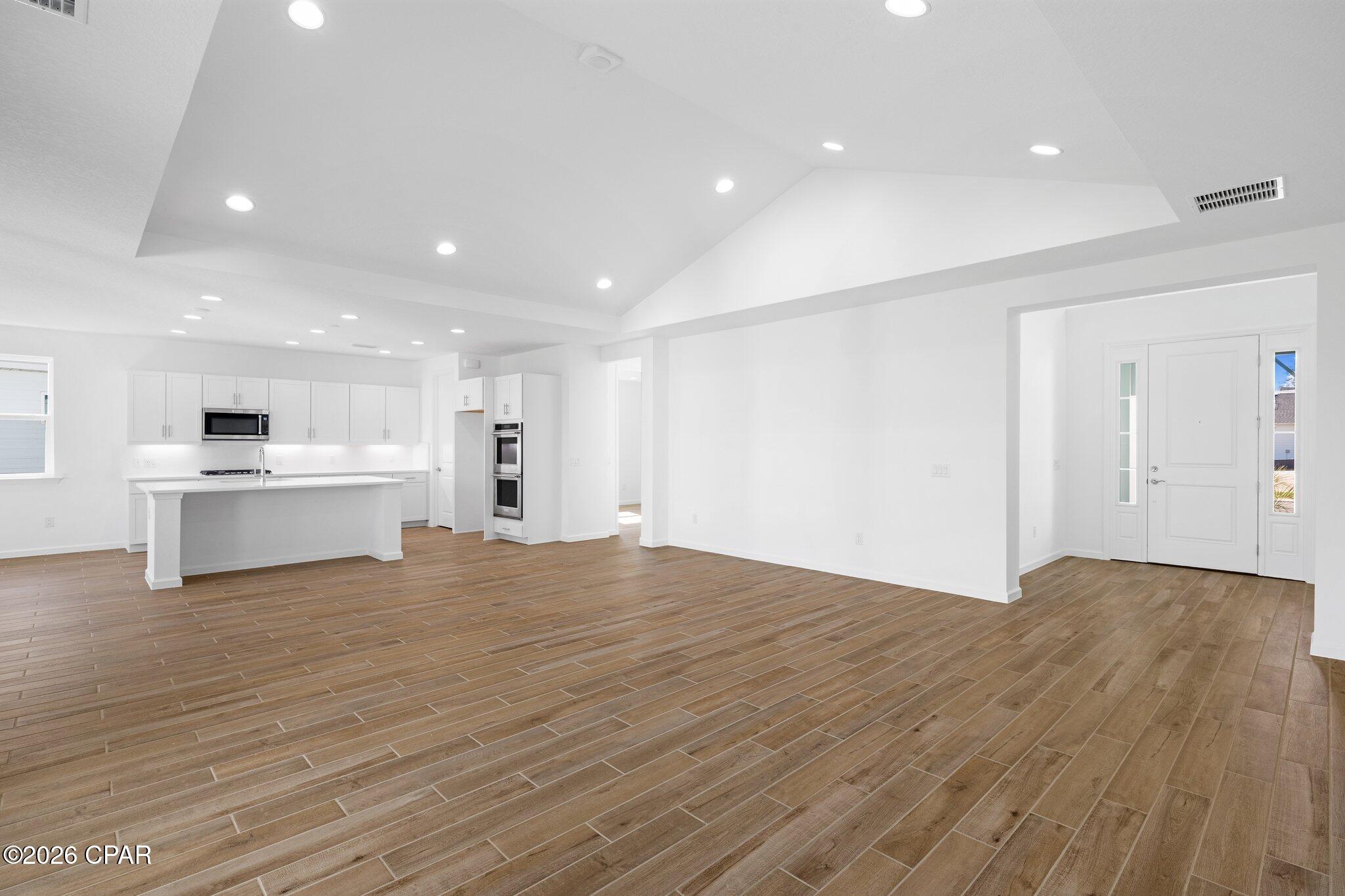 Image 0 For 8490 Landshark Boulevard