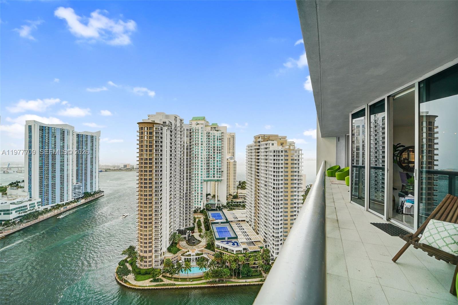 Icon Brickell No Two