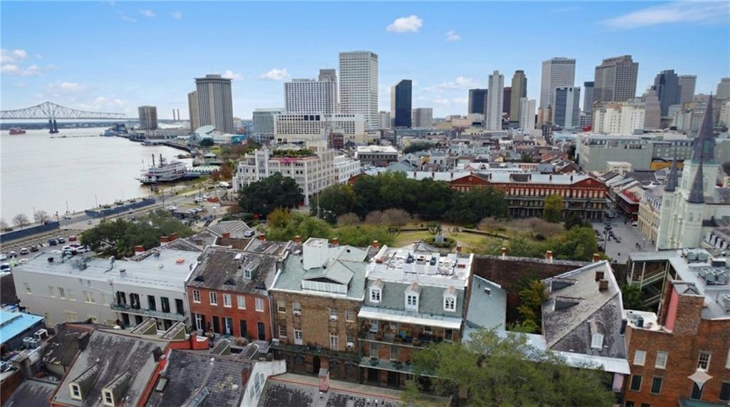 3rd image of 526 Madison St, New Orleans, LA 70116