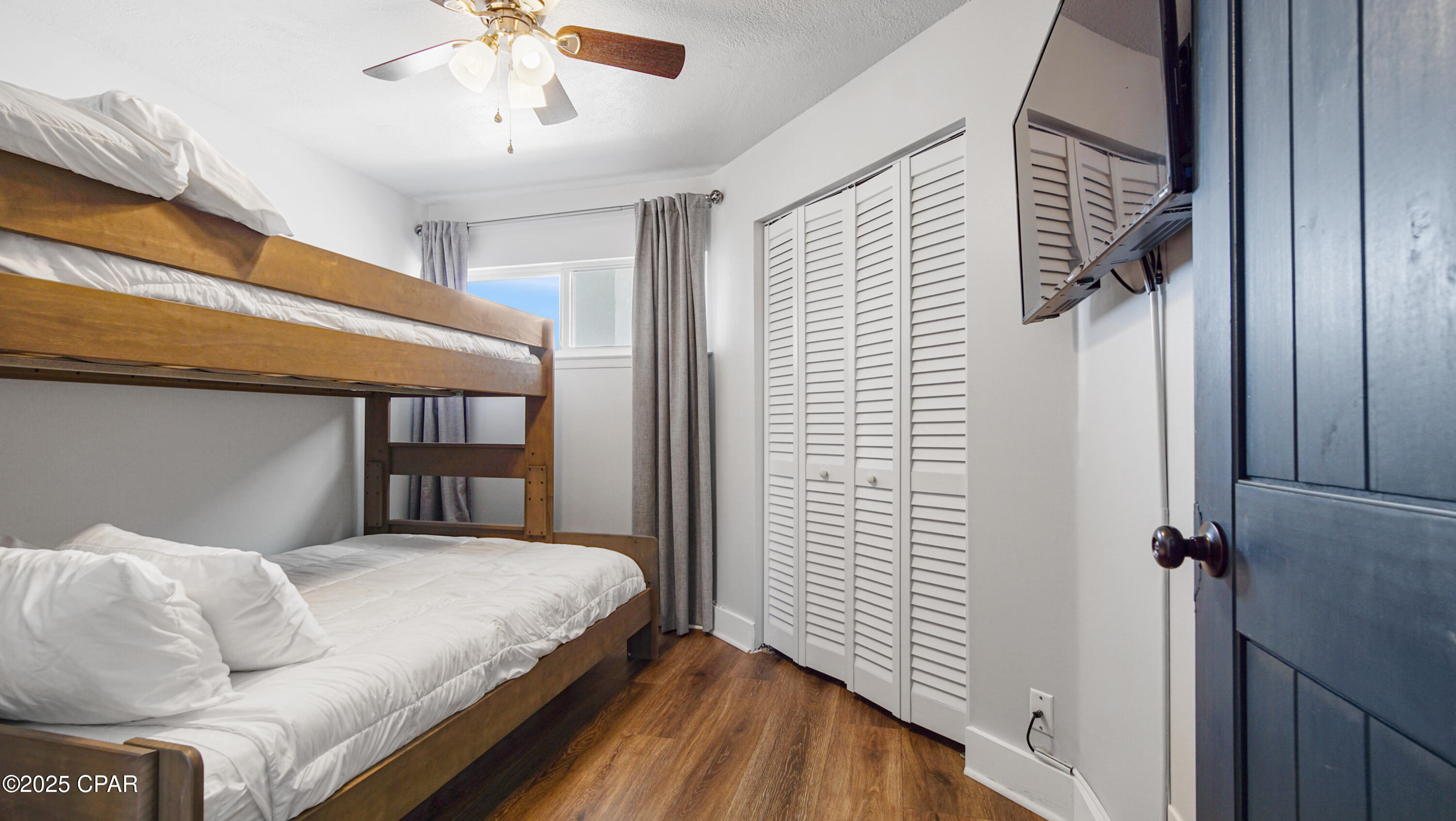 Image 17 For 17155 Front Beach Road W705