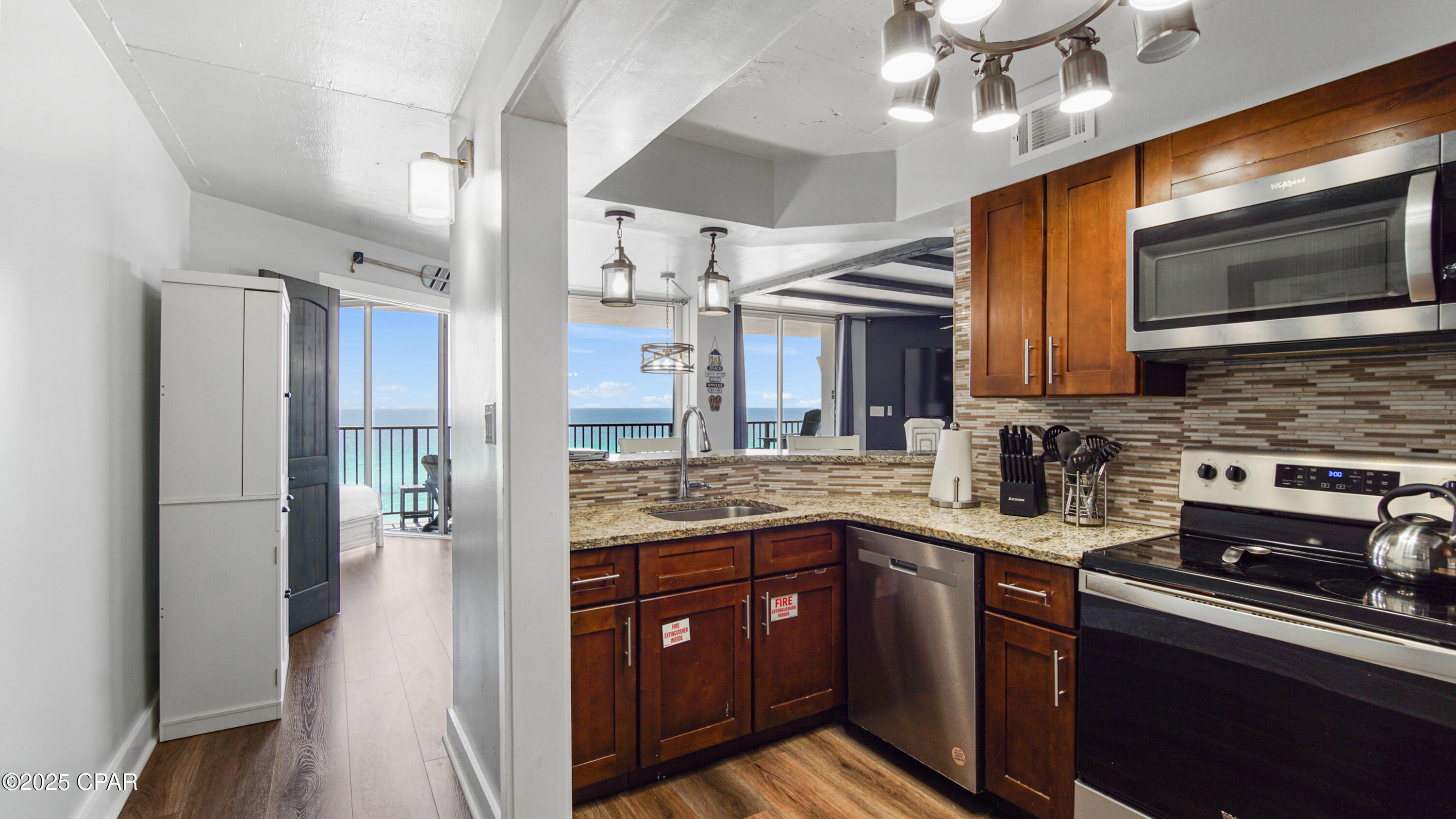 Image 6 For 17155 Front Beach Road W705