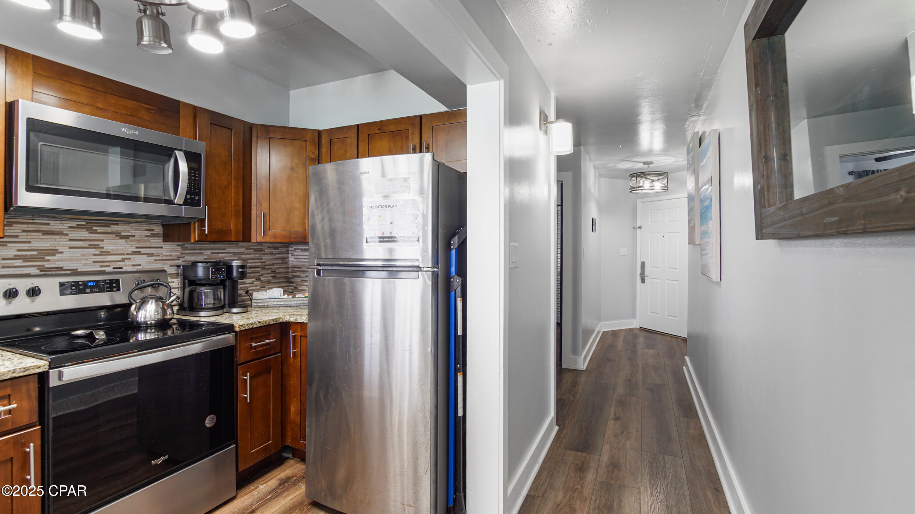 Image 8 For 17155 Front Beach Road W705