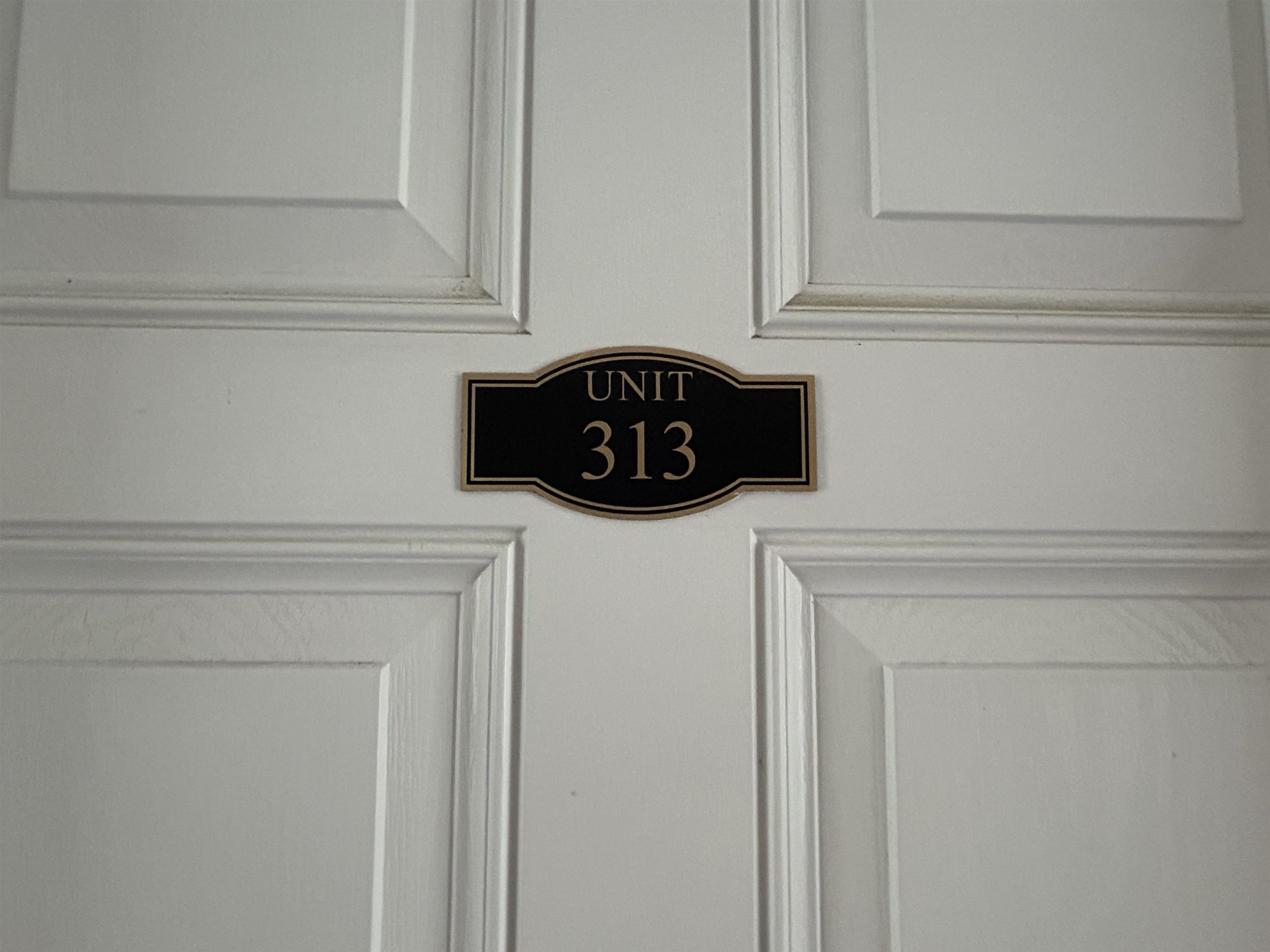 2605904 | Photo 2