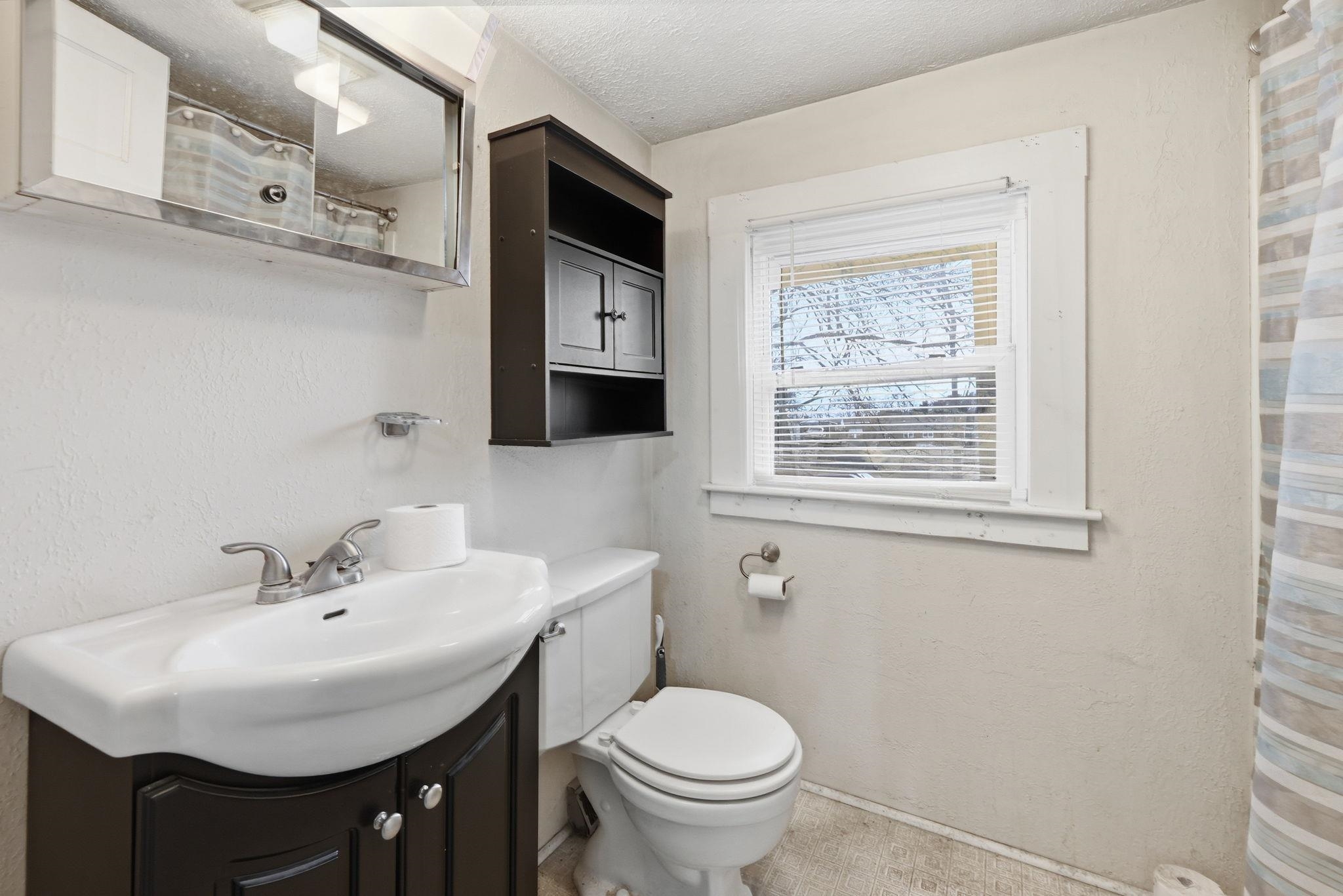 328 Mary Gray Ln