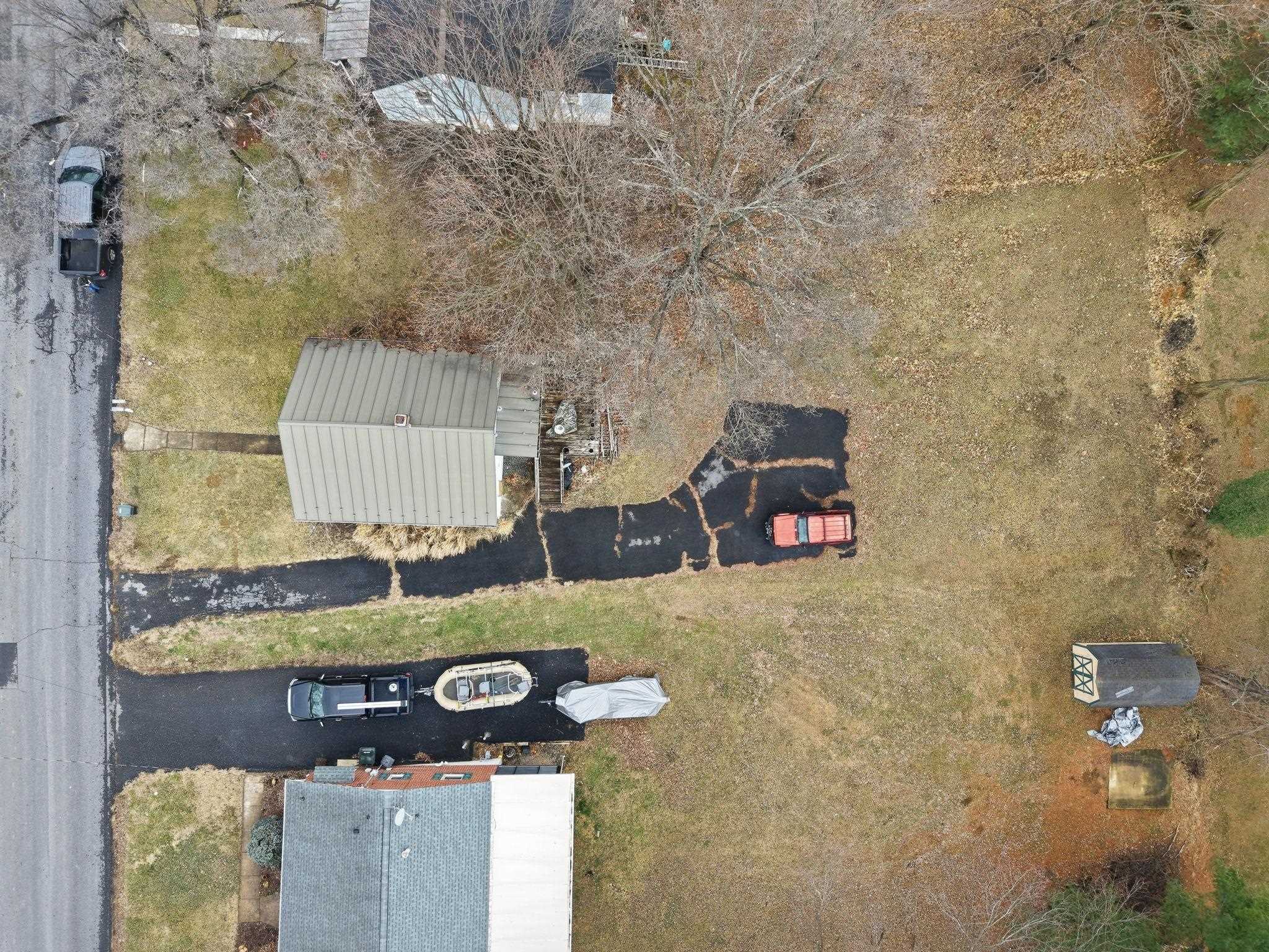 328 Mary Gray Ln
