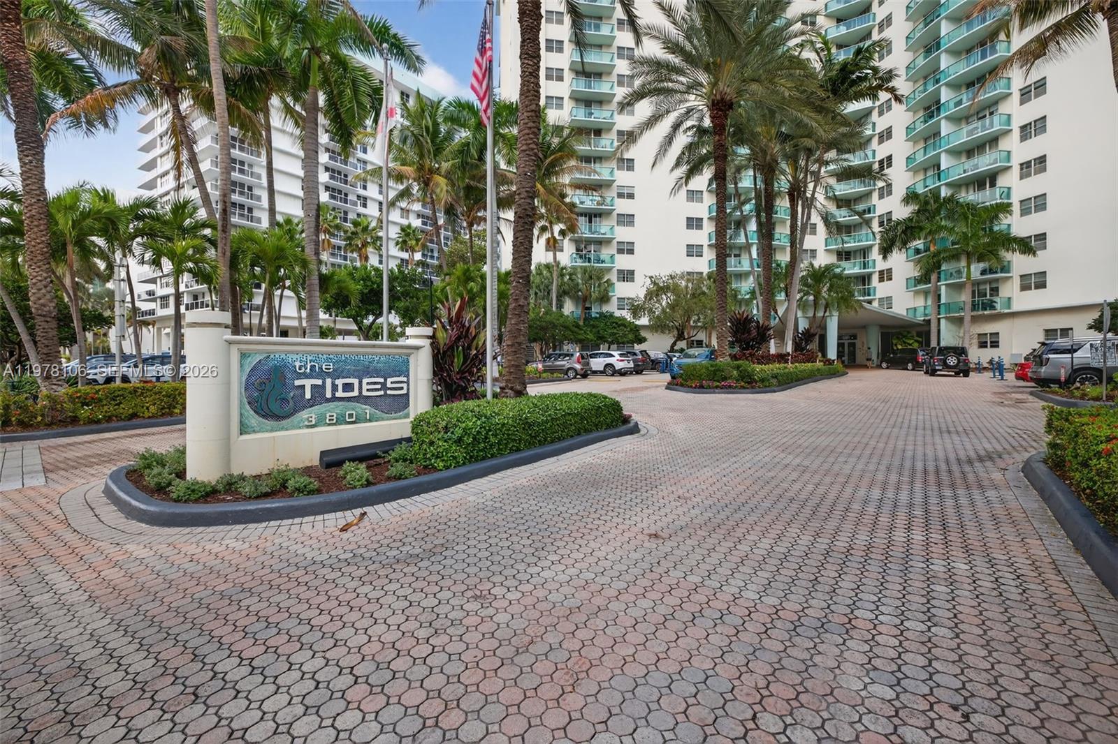 Tides On Hollywood Beach