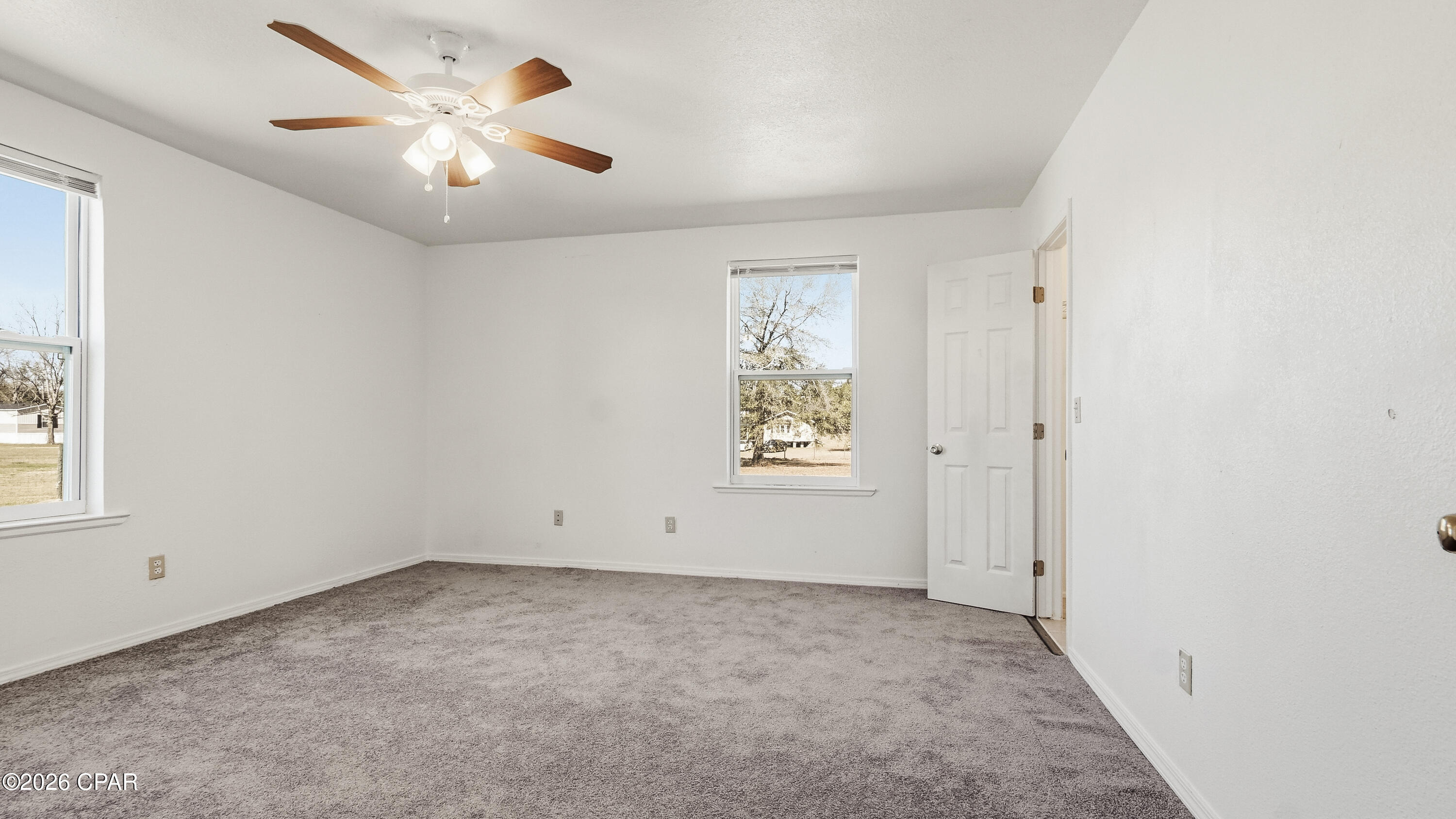 Listing photo id 13 for 5744 Fort Road