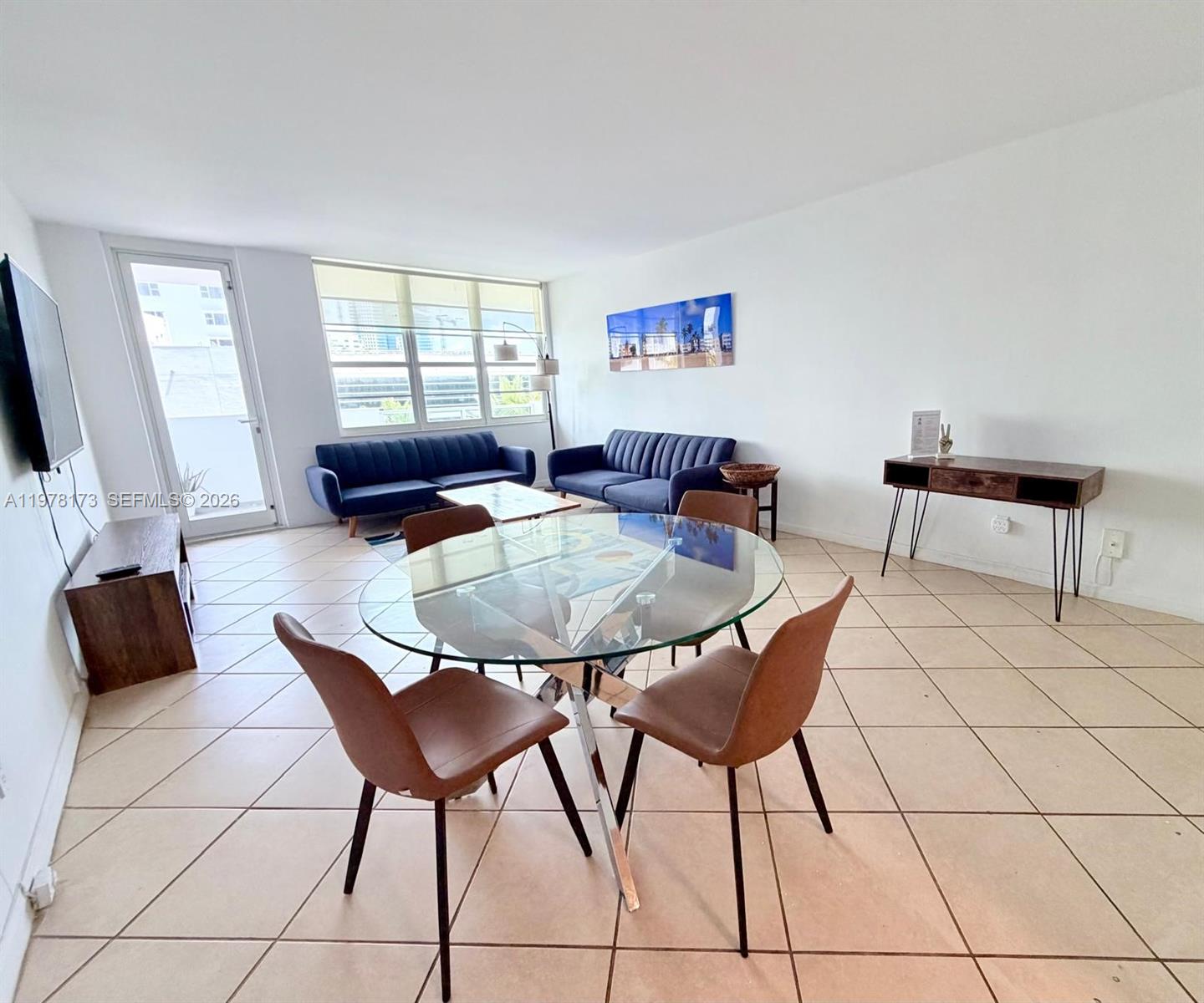 The Decoplage Condo