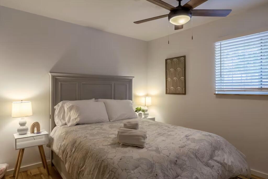 Photo 16 — 516 Arno Street NE