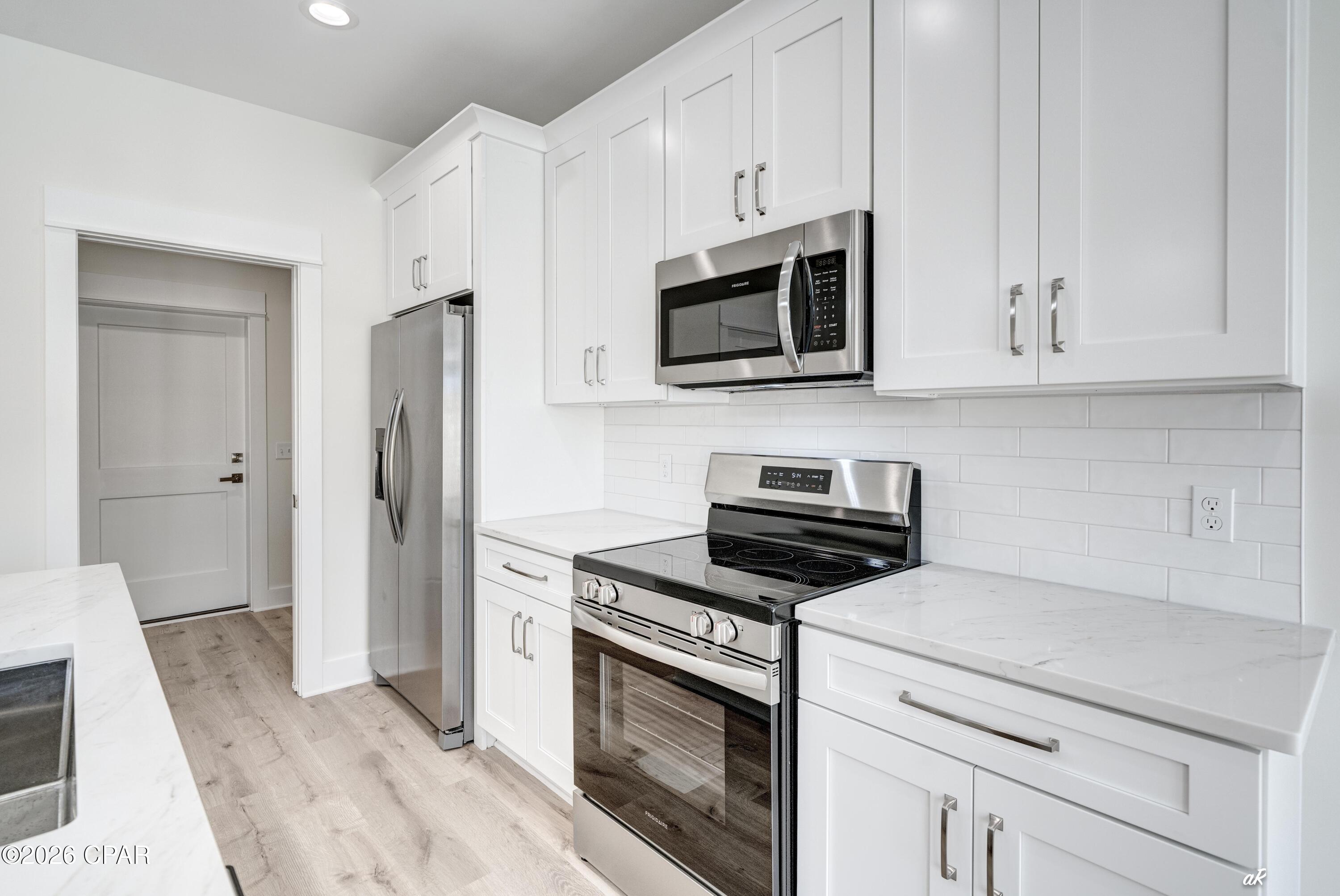 Image 21 For 21604 Dolphin Avenue