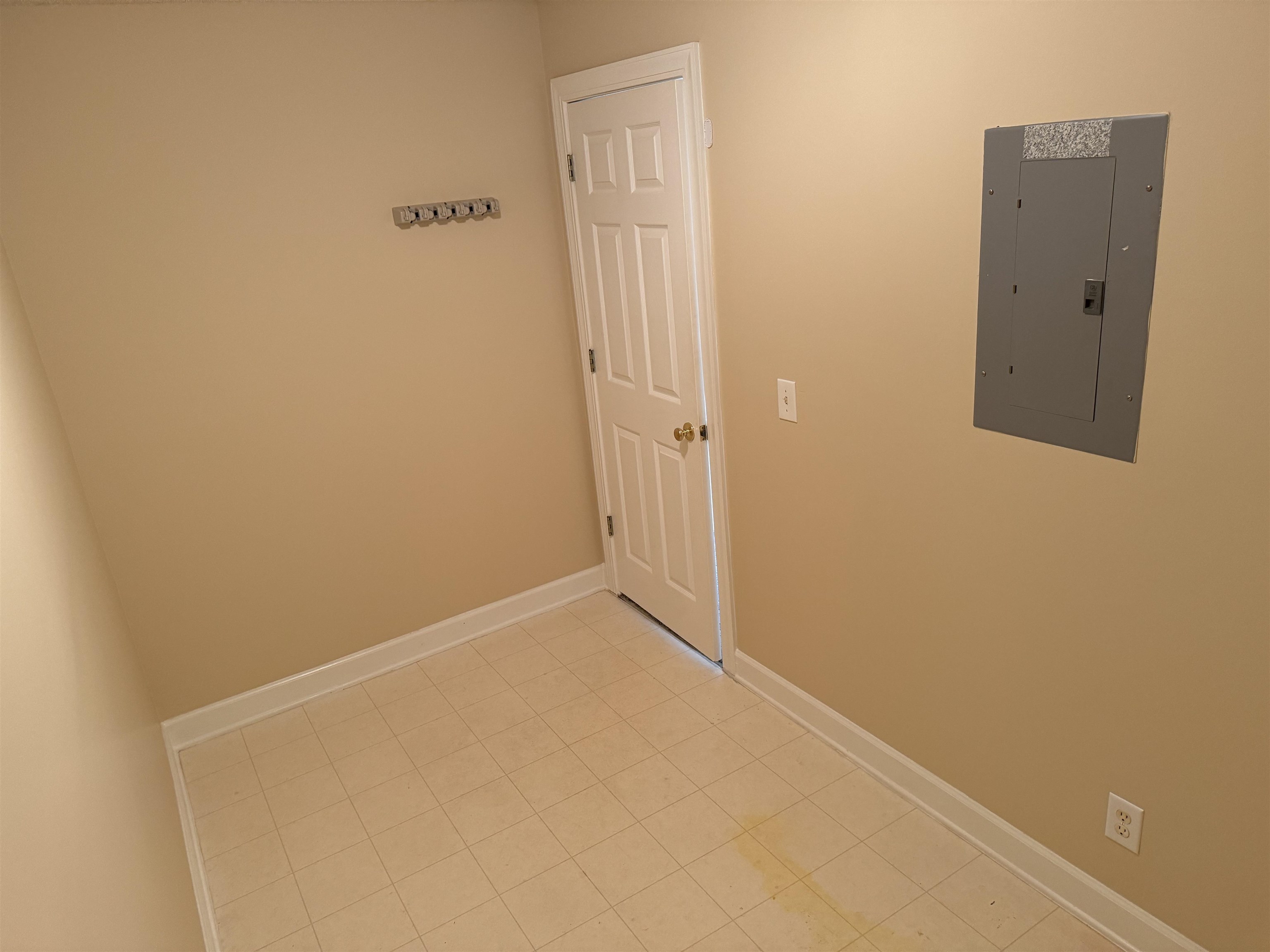 2605965 | Photo 25