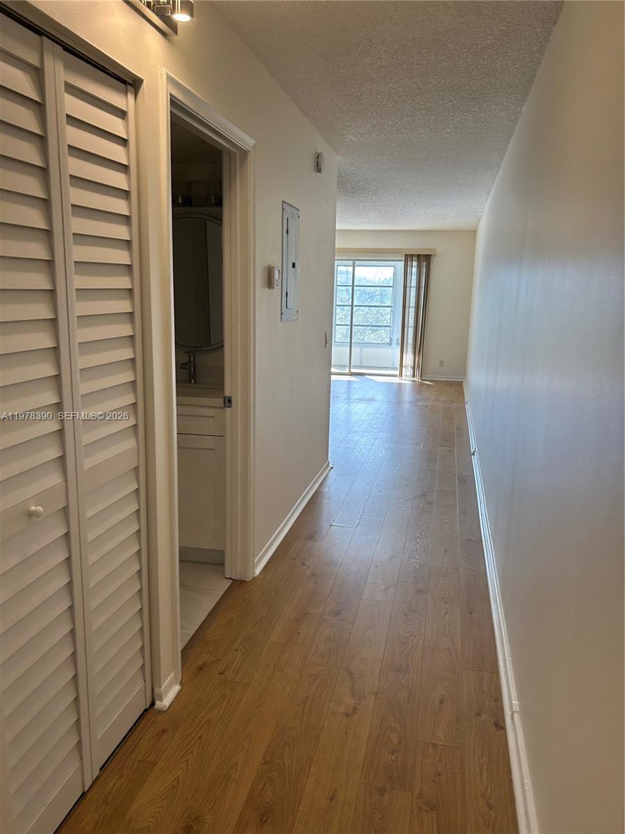 Cambridge At Century Vill