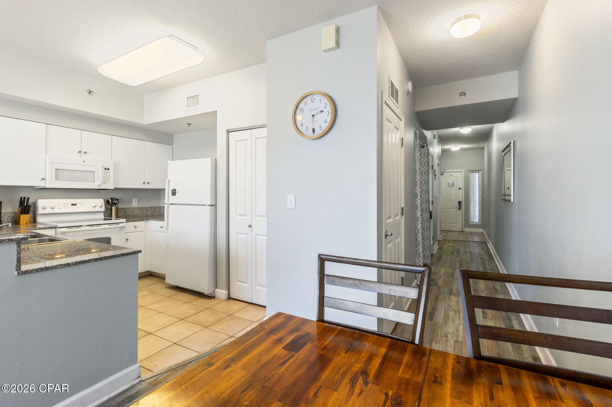 Image 15 For 9900 Thomas Drive 2009