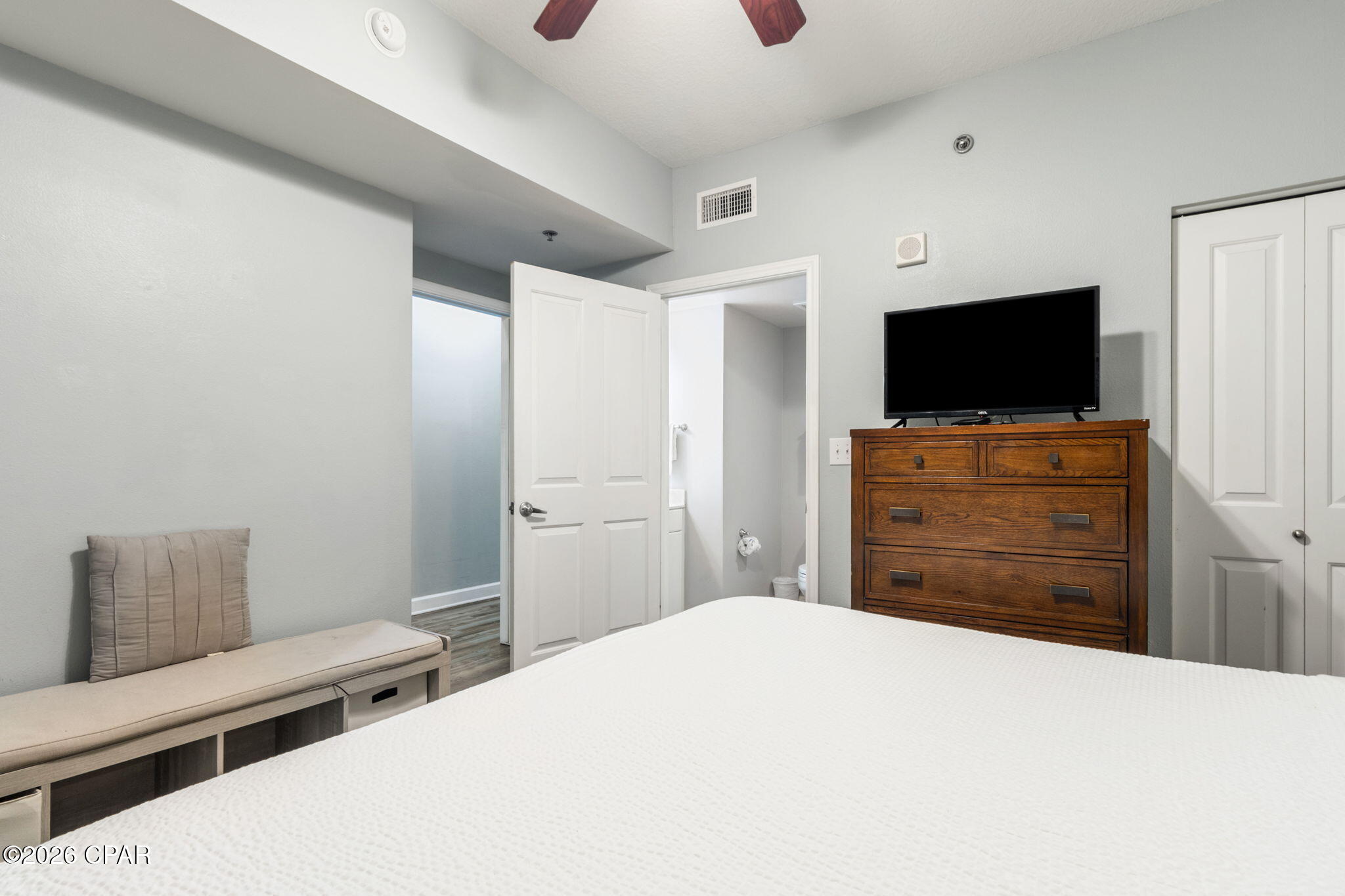 Image 7 For 9900 Thomas Drive 2009