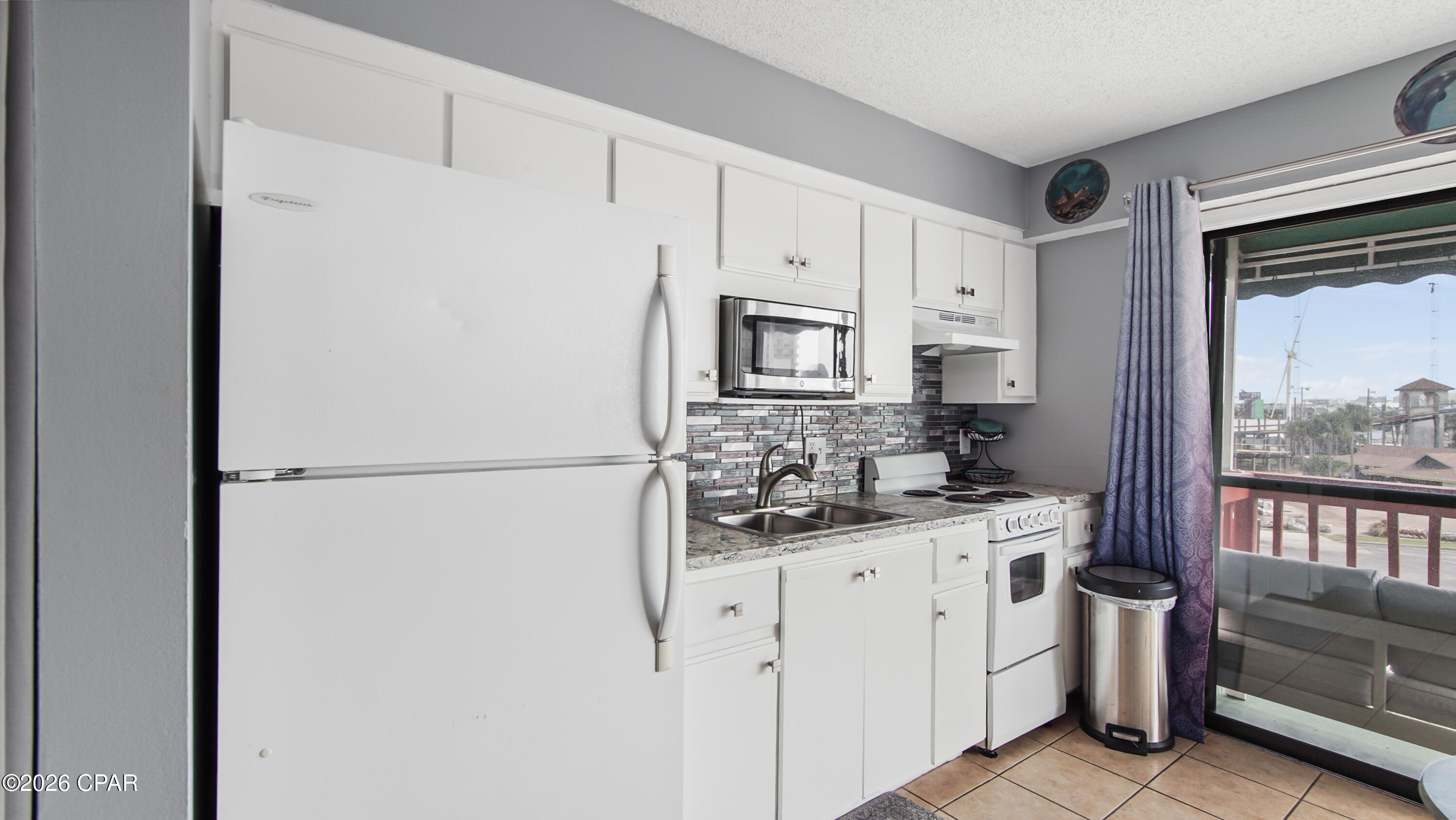 Image 5 For 8730 Thomas Drive 1302a
