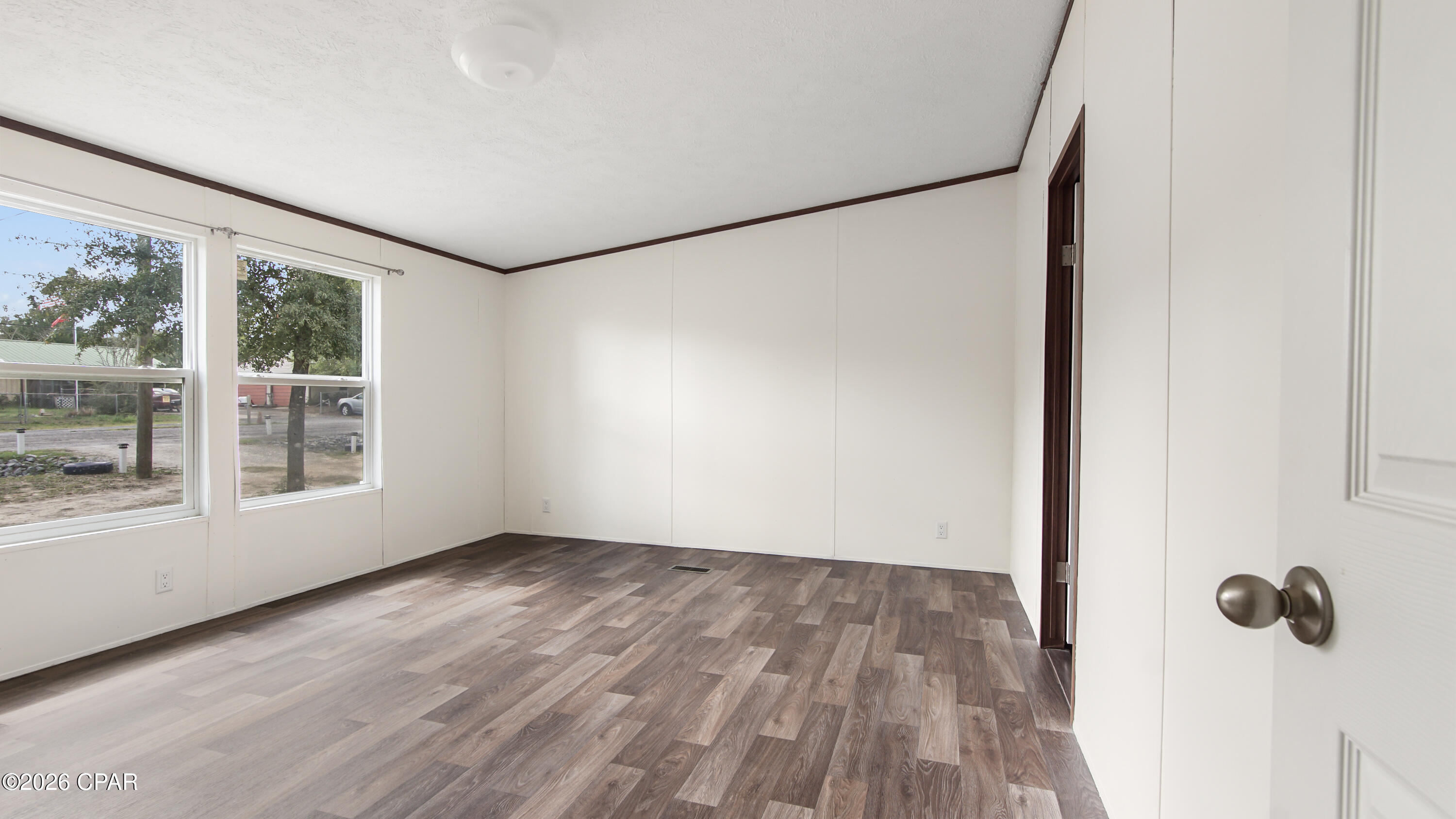 Image 10 For 188 Pinetree Lane