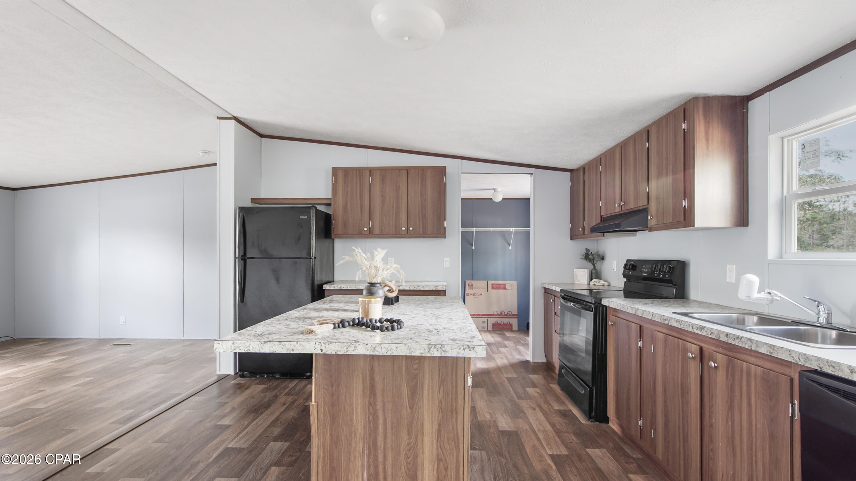 Image 19 For 188 Pinetree Lane