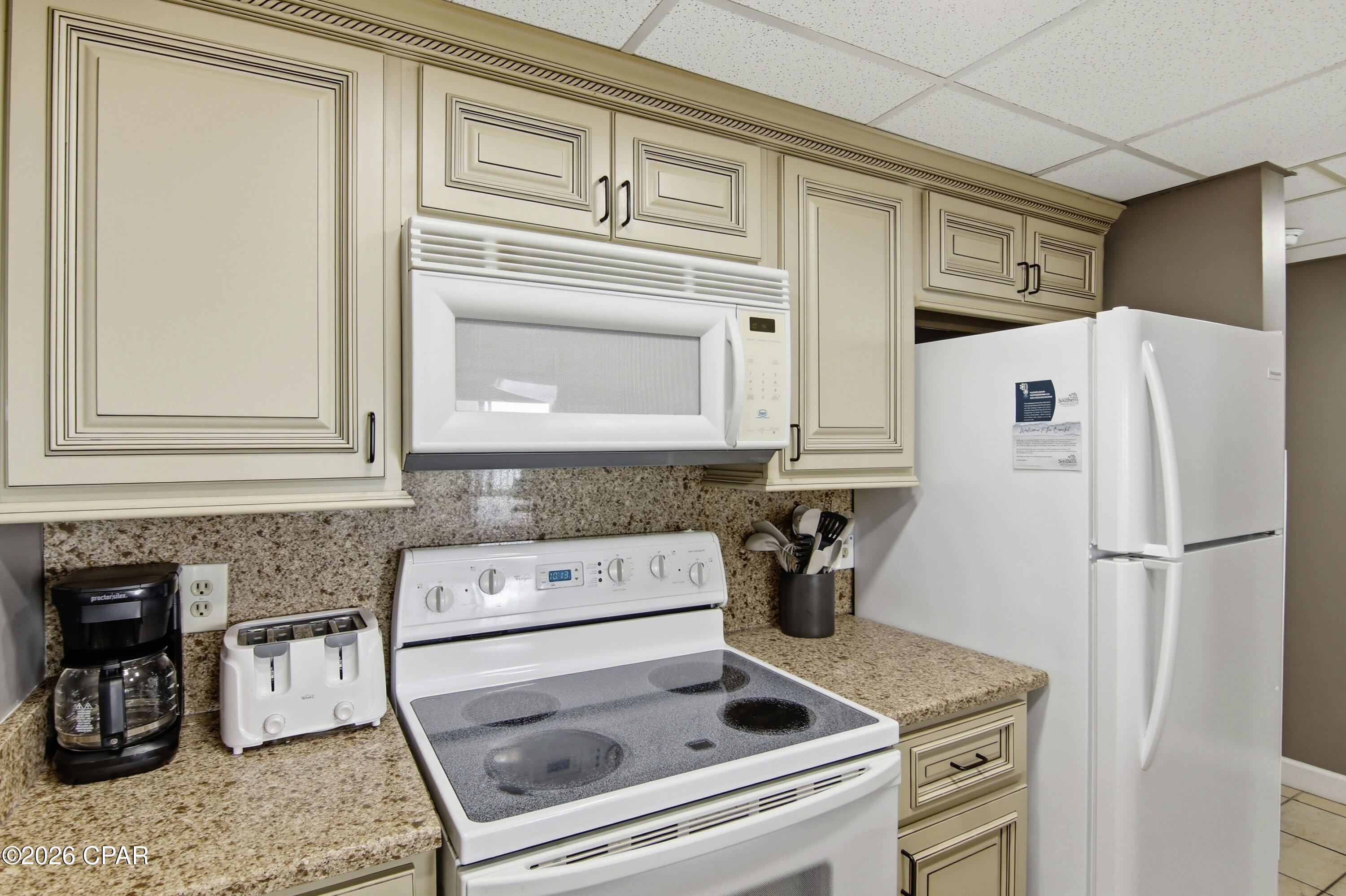 Listing photo id 10 for 11757 Front Beach Road L603