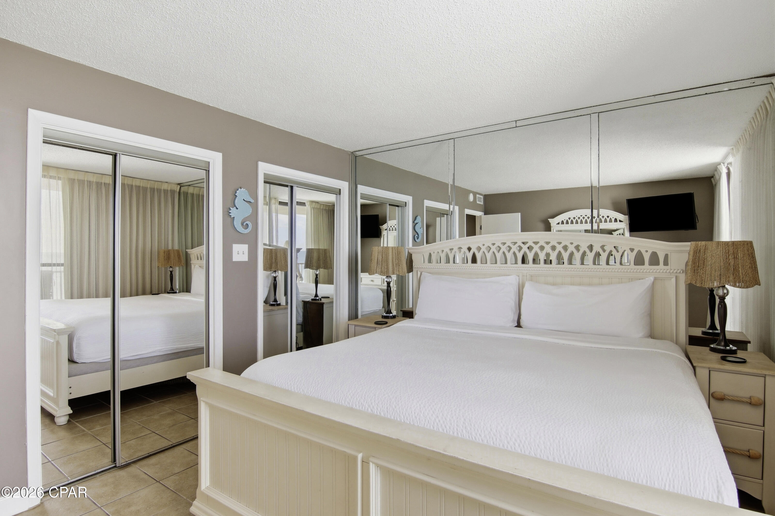 Listing photo id 13 for 11757 Front Beach Road L603