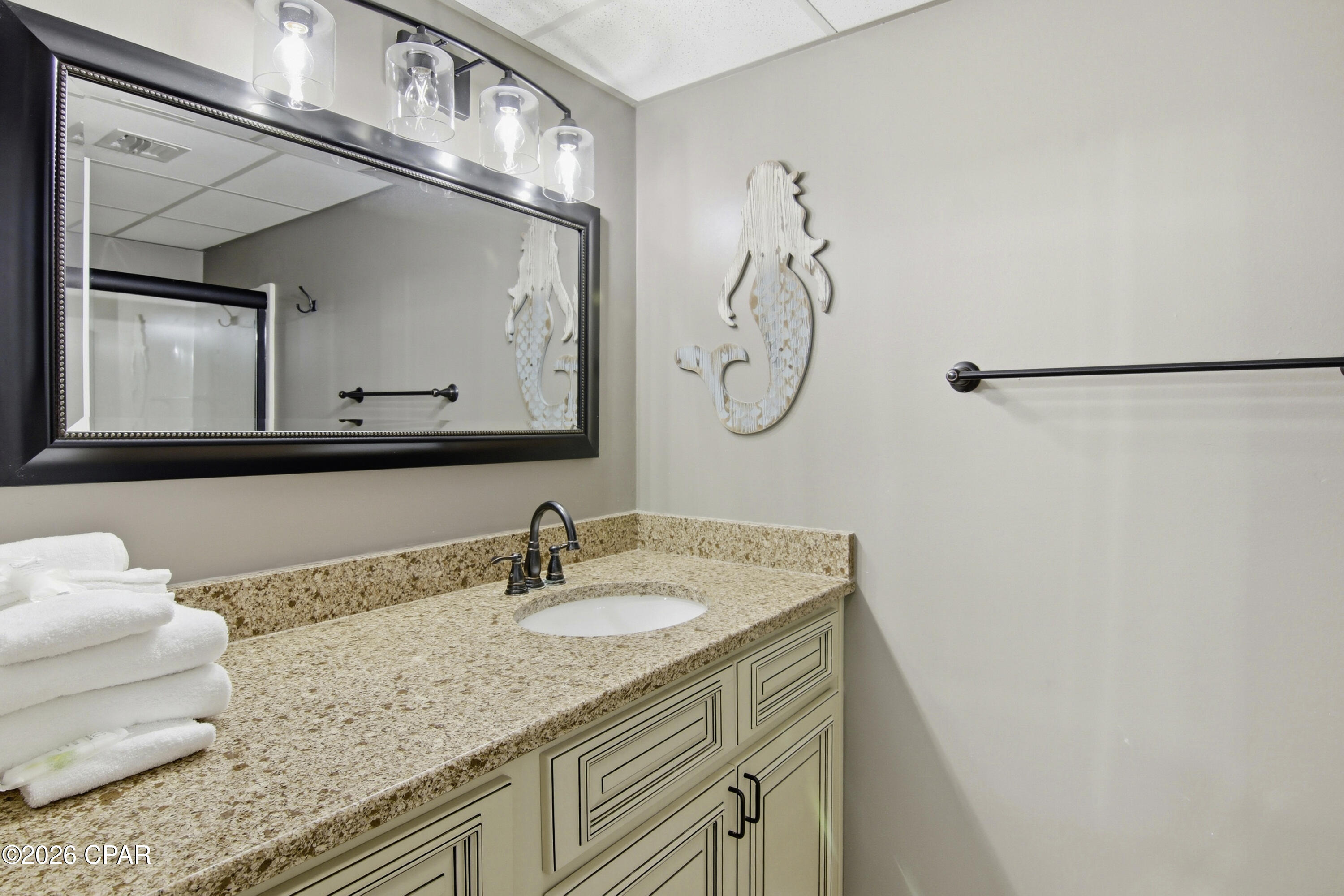 Listing photo id 15 for 11757 Front Beach Road L603