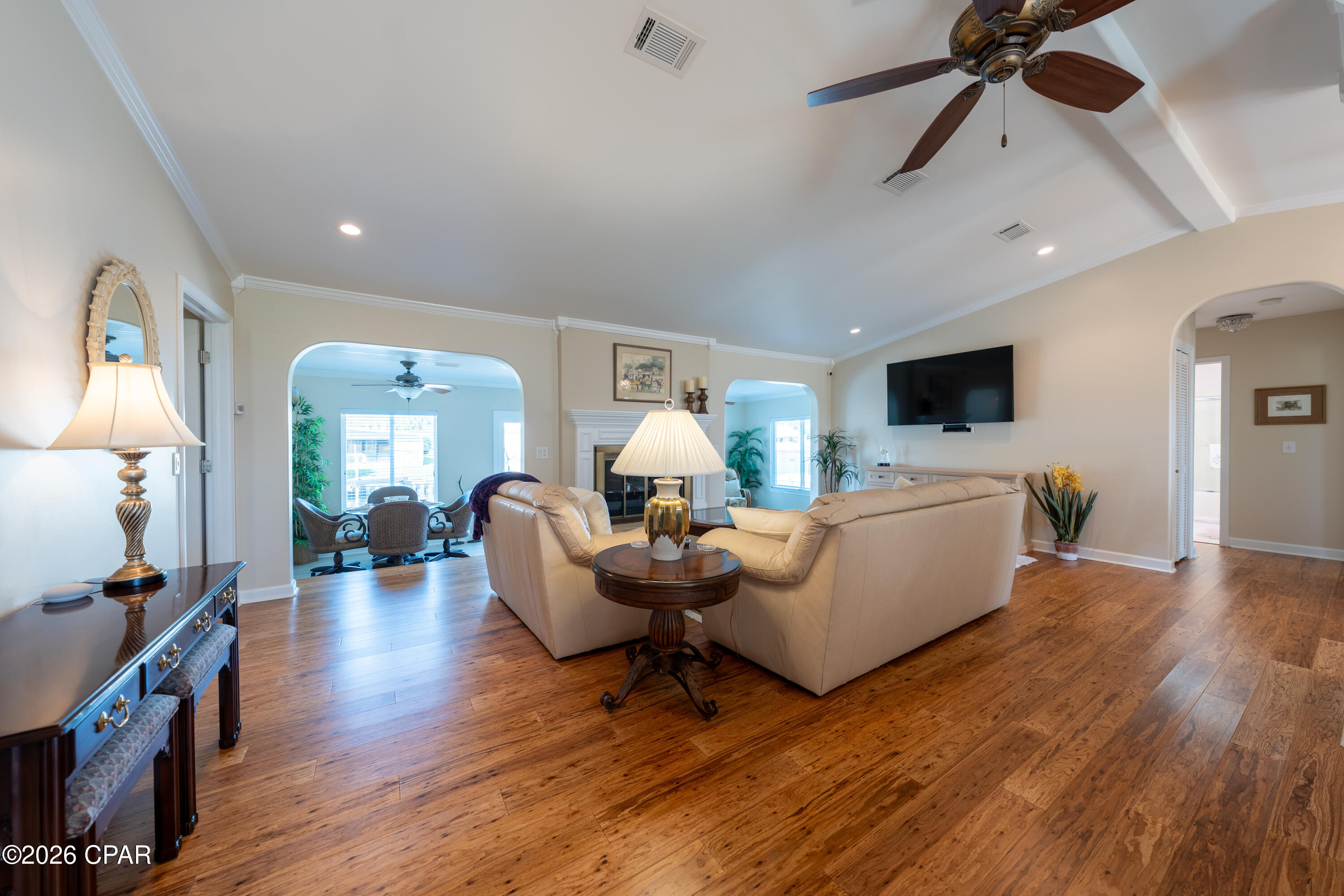 Listing photo id 14 for 1509 Trout Lane