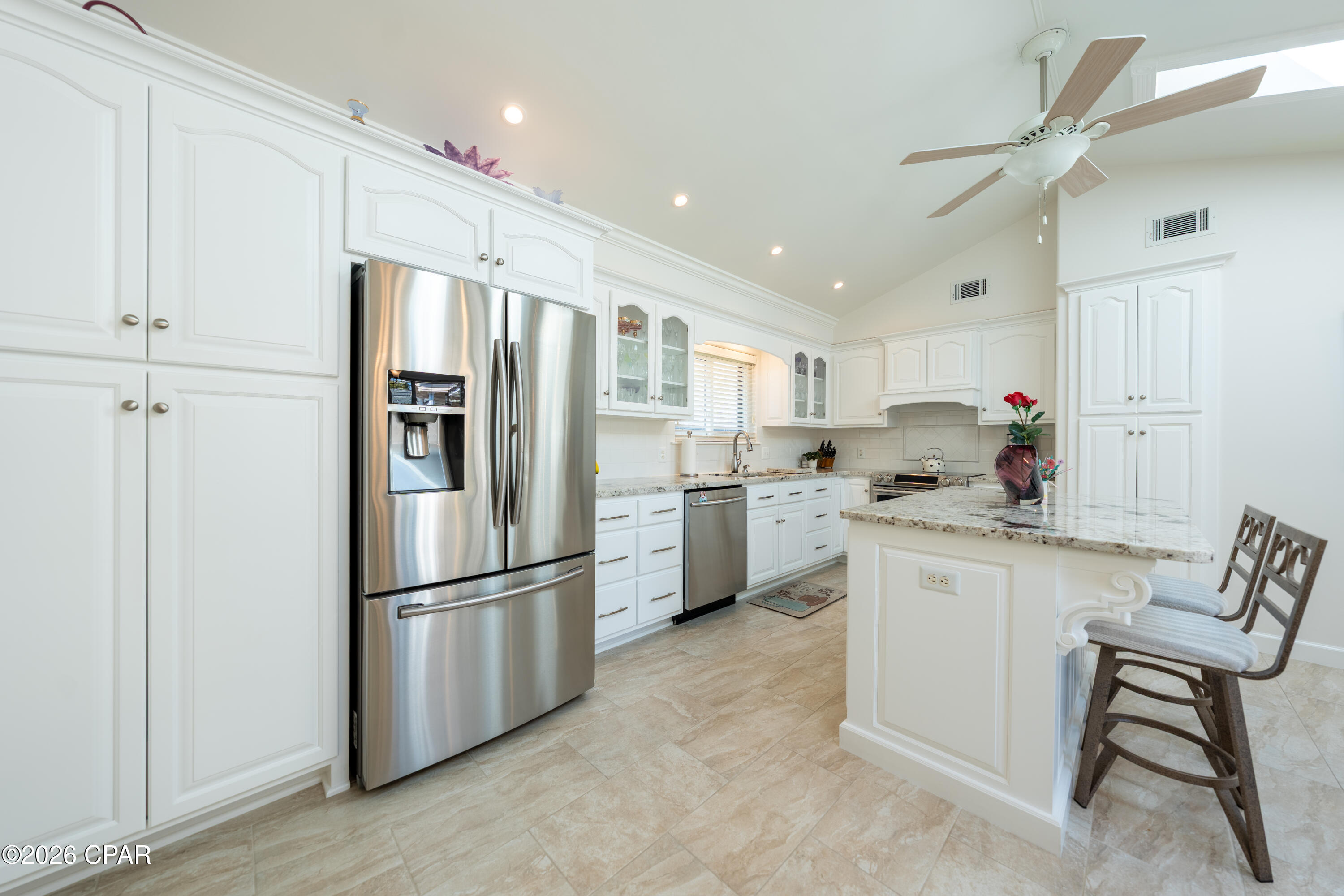 Listing photo id 32 for 1509 Trout Lane