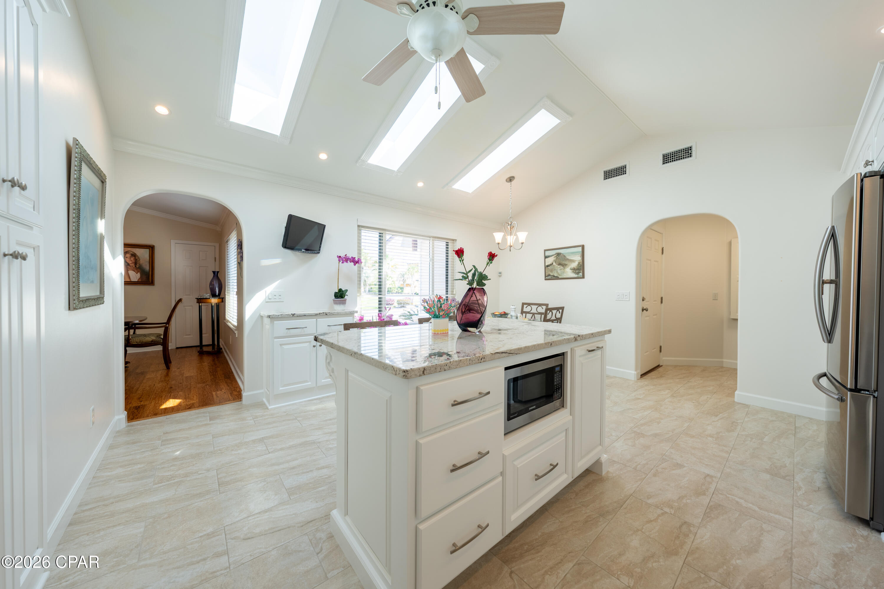 Listing photo id 39 for 1509 Trout Lane