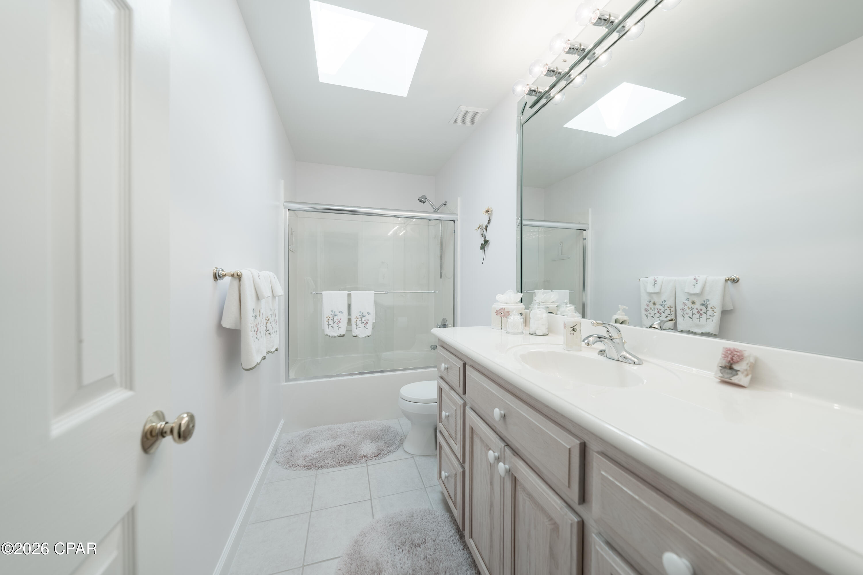 Listing photo id 54 for 1509 Trout Lane