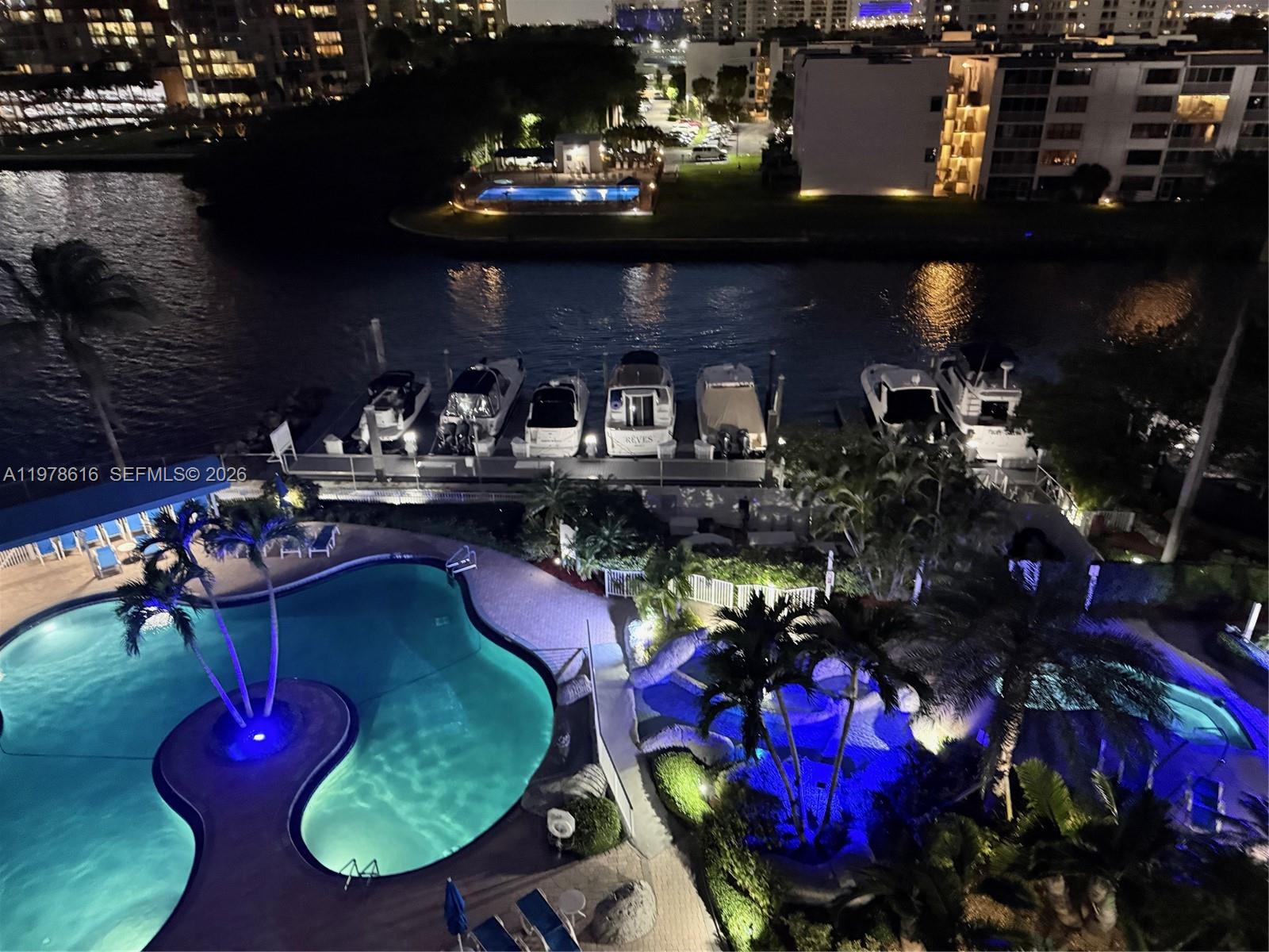 Mystic Pointe Tower 500 C